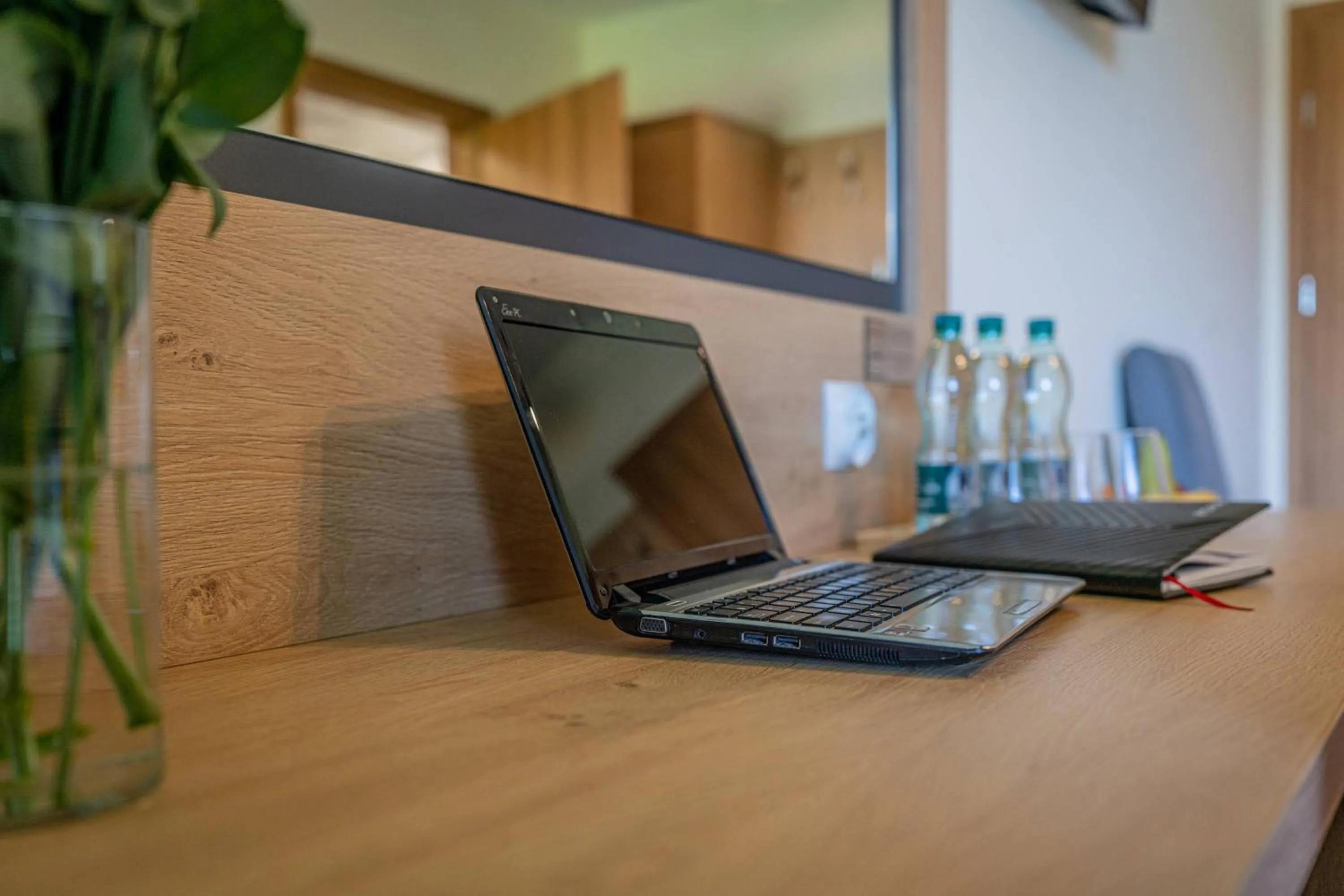 hair dresser in Rezydencja Markowy Dworek