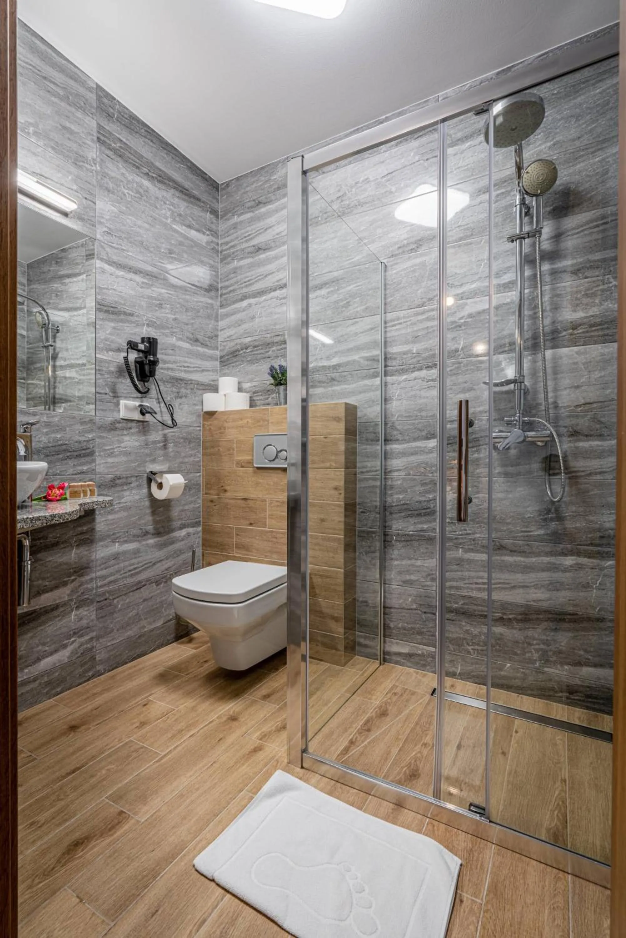 Bathroom in Rezydencja Markowy Dworek