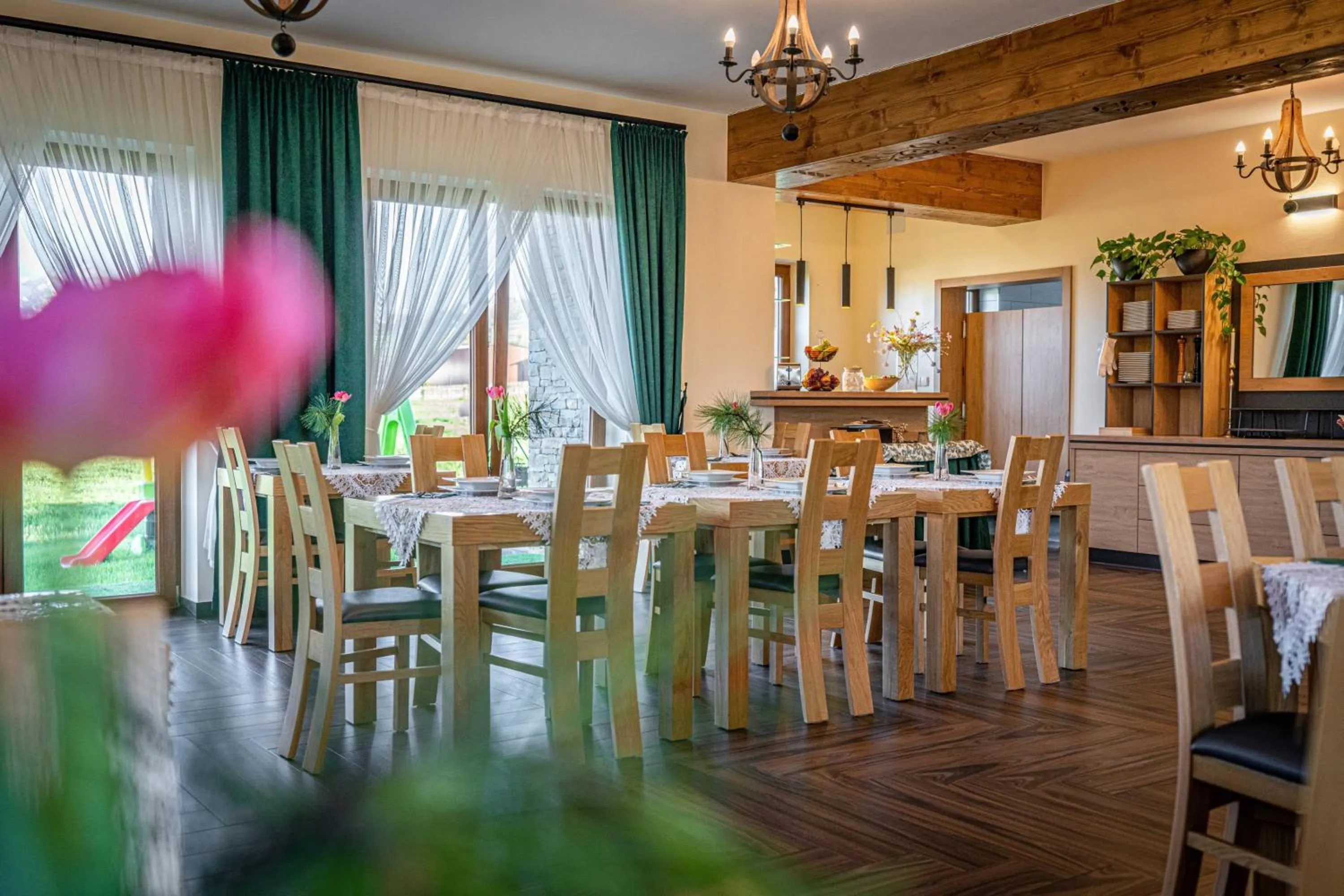 Dining area in Rezydencja Markowy Dworek
