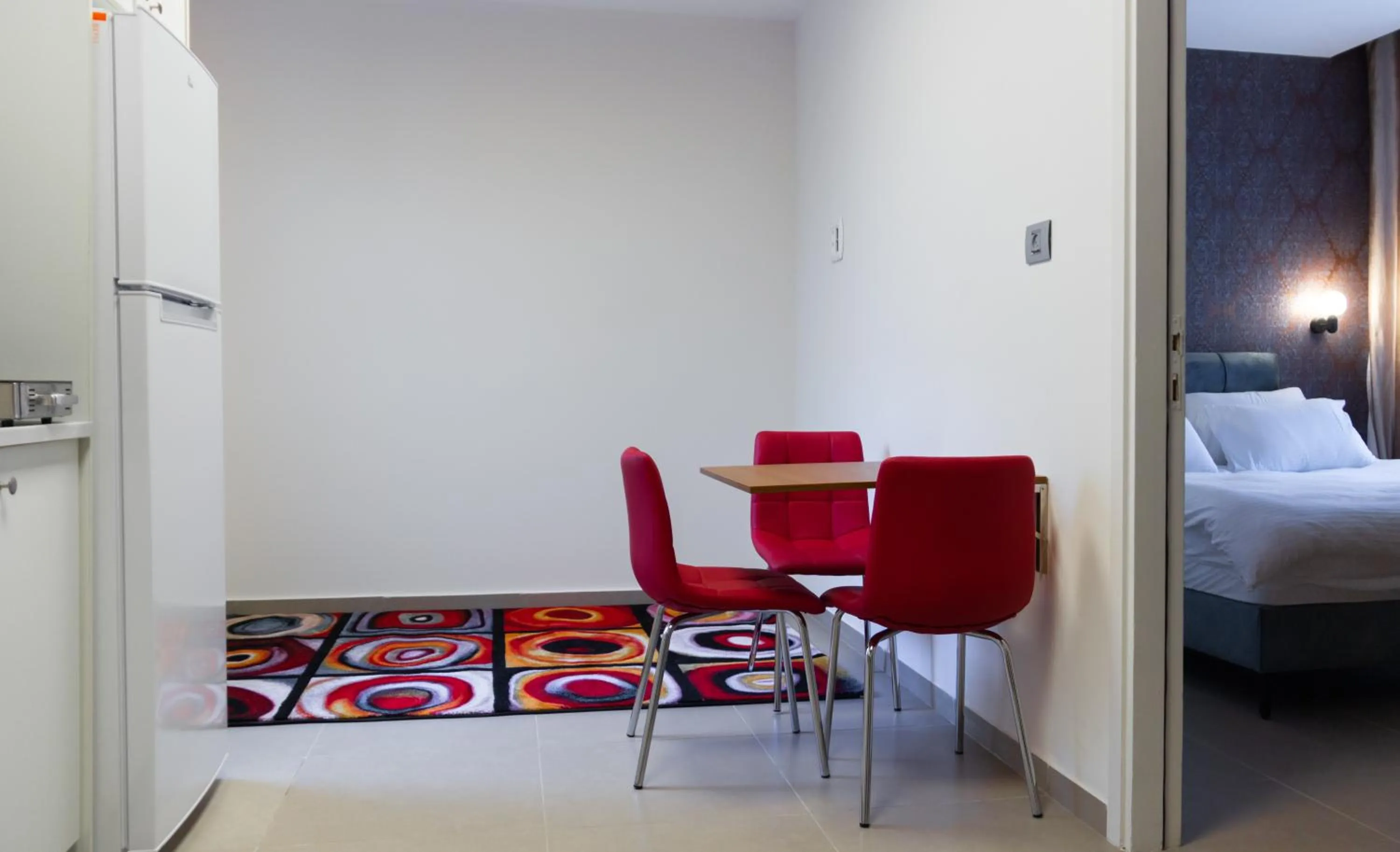 Living room, Bed in Amwaj Apartments