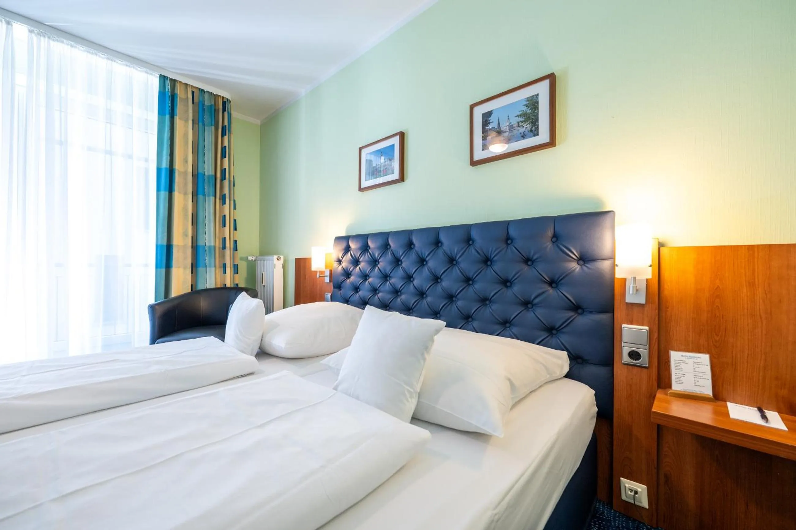 Bed in Hotel Hanseport Hamburg