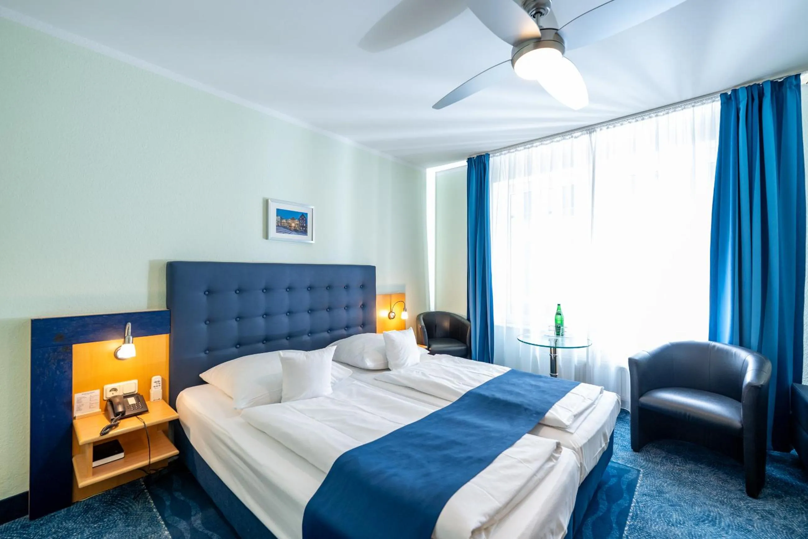 Bed in Hotel Hanseport Hamburg