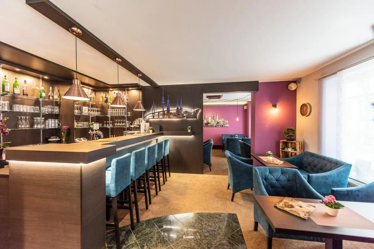 Lounge or bar in Hotel Hanseport Hamburg