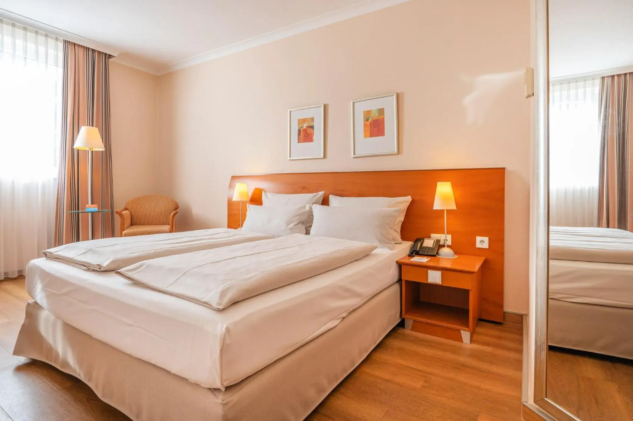 Double Room in PhiLeRo Hotel Köln Double Room in PhiLeRo Hotel Köln