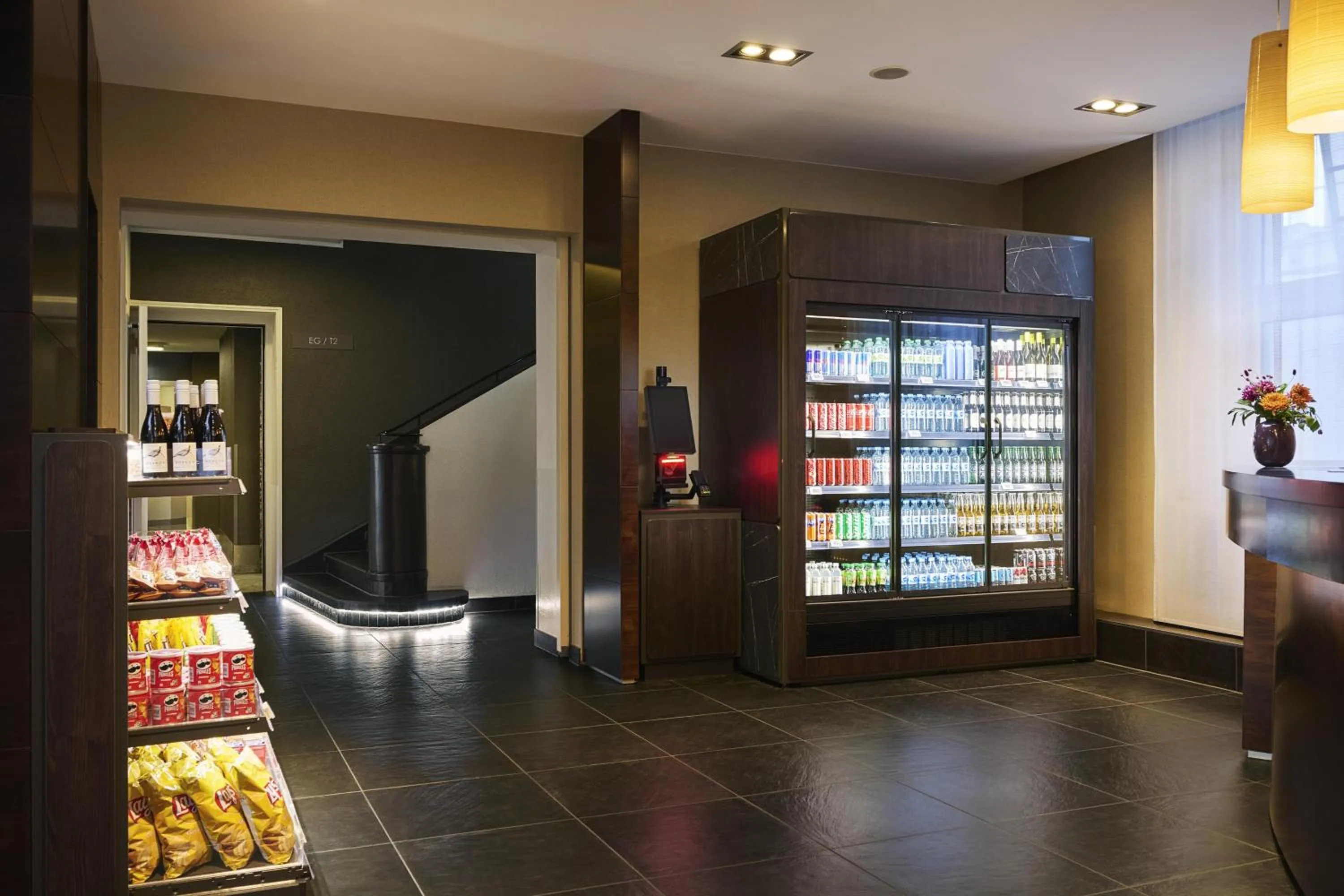 Lobby or reception in NH Düsseldorf Königsallee