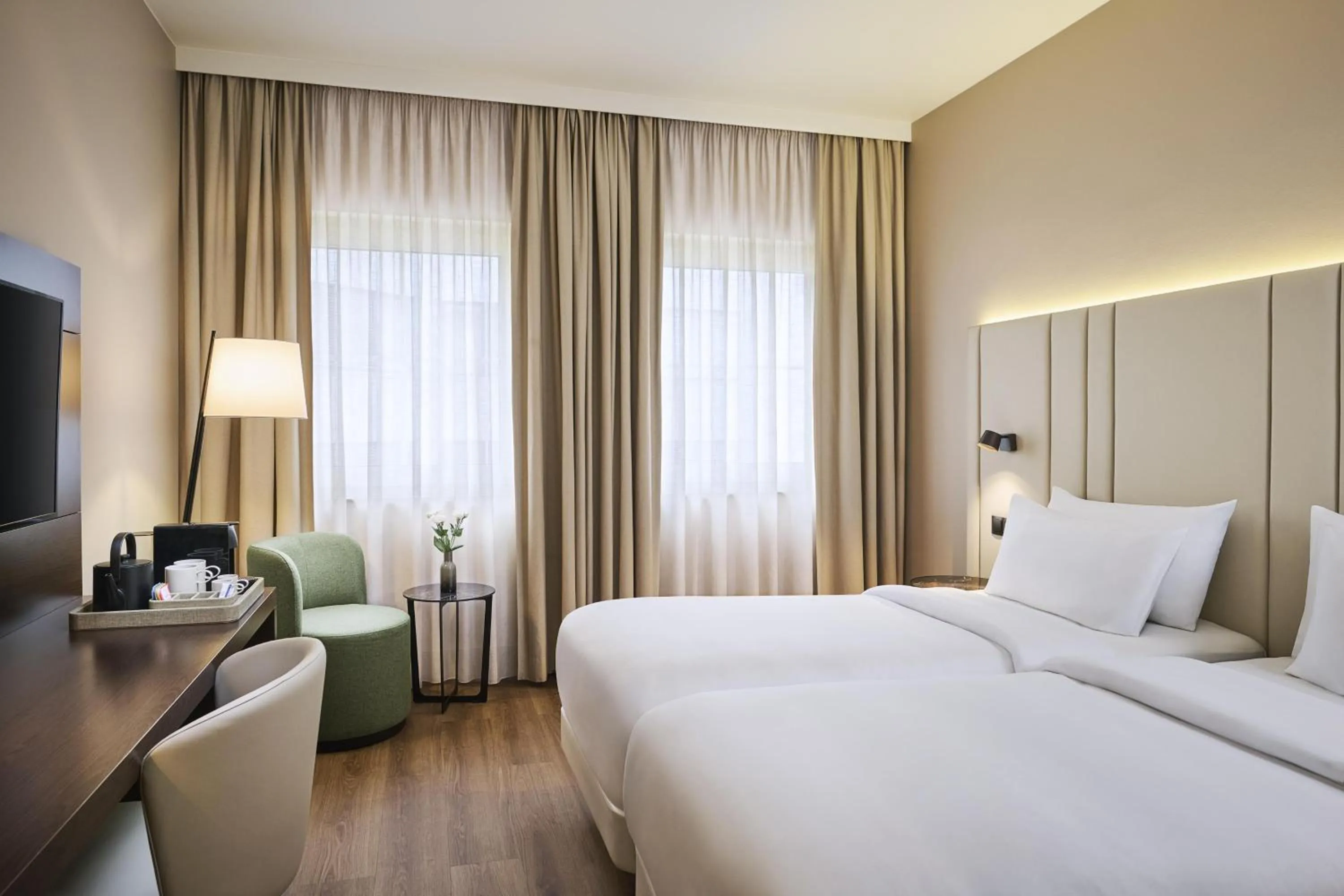 Other, Bed in NH Düsseldorf Königsallee