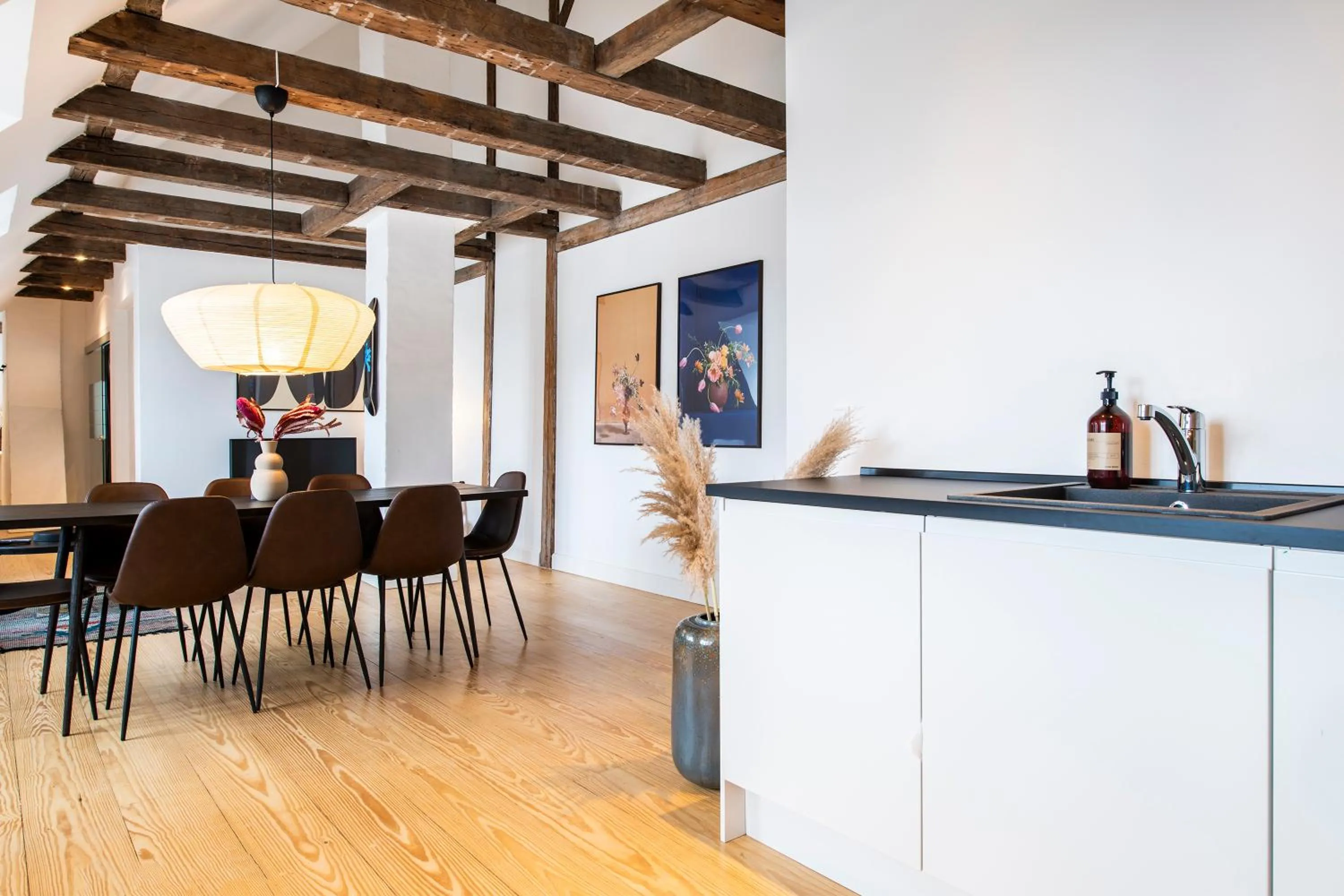 Kitchen or kitchenette in Town Hall Penthouse by Daniel&Jacob's