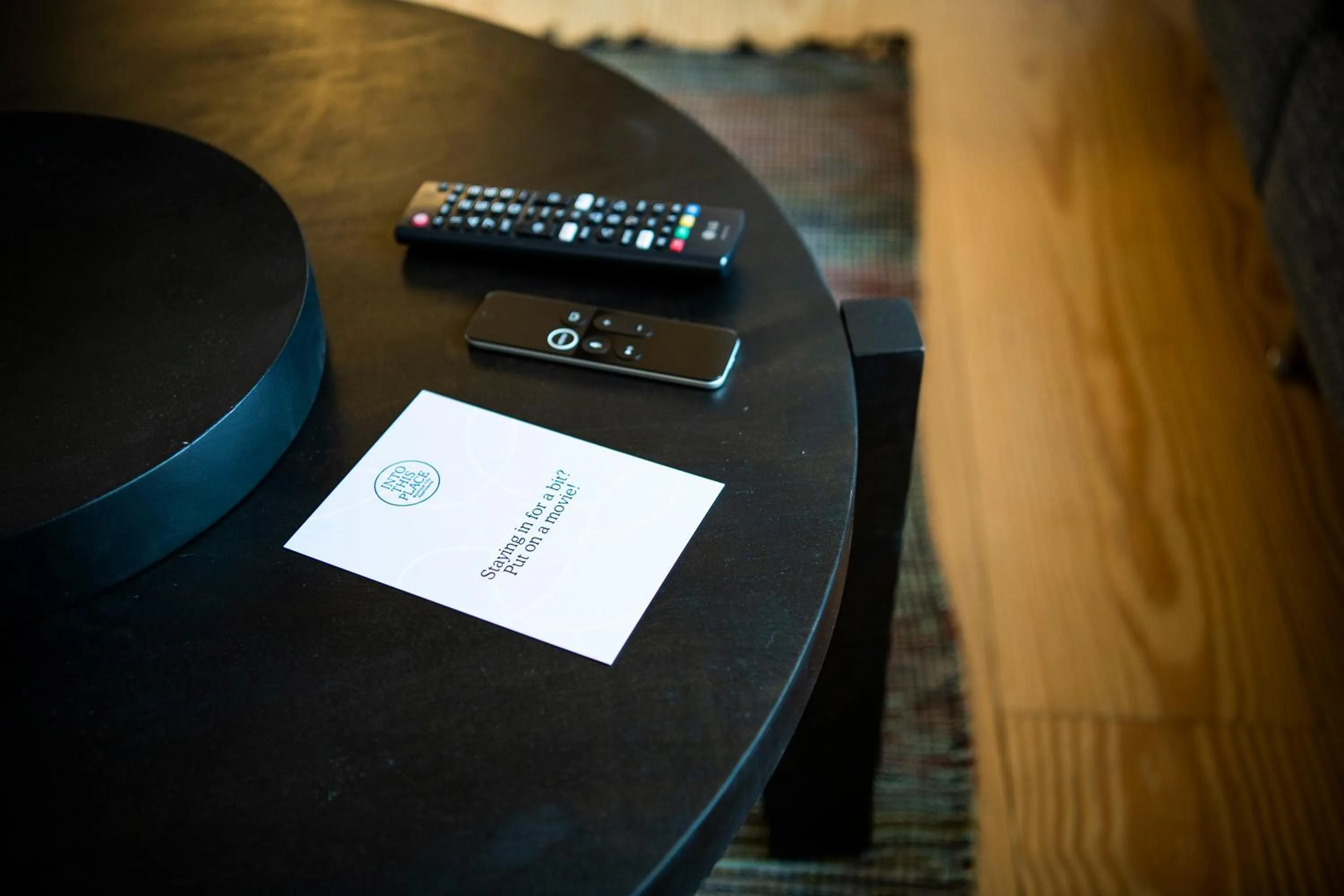 TV and multimedia in Town Hall Penthouse by Daniel&Jacob's