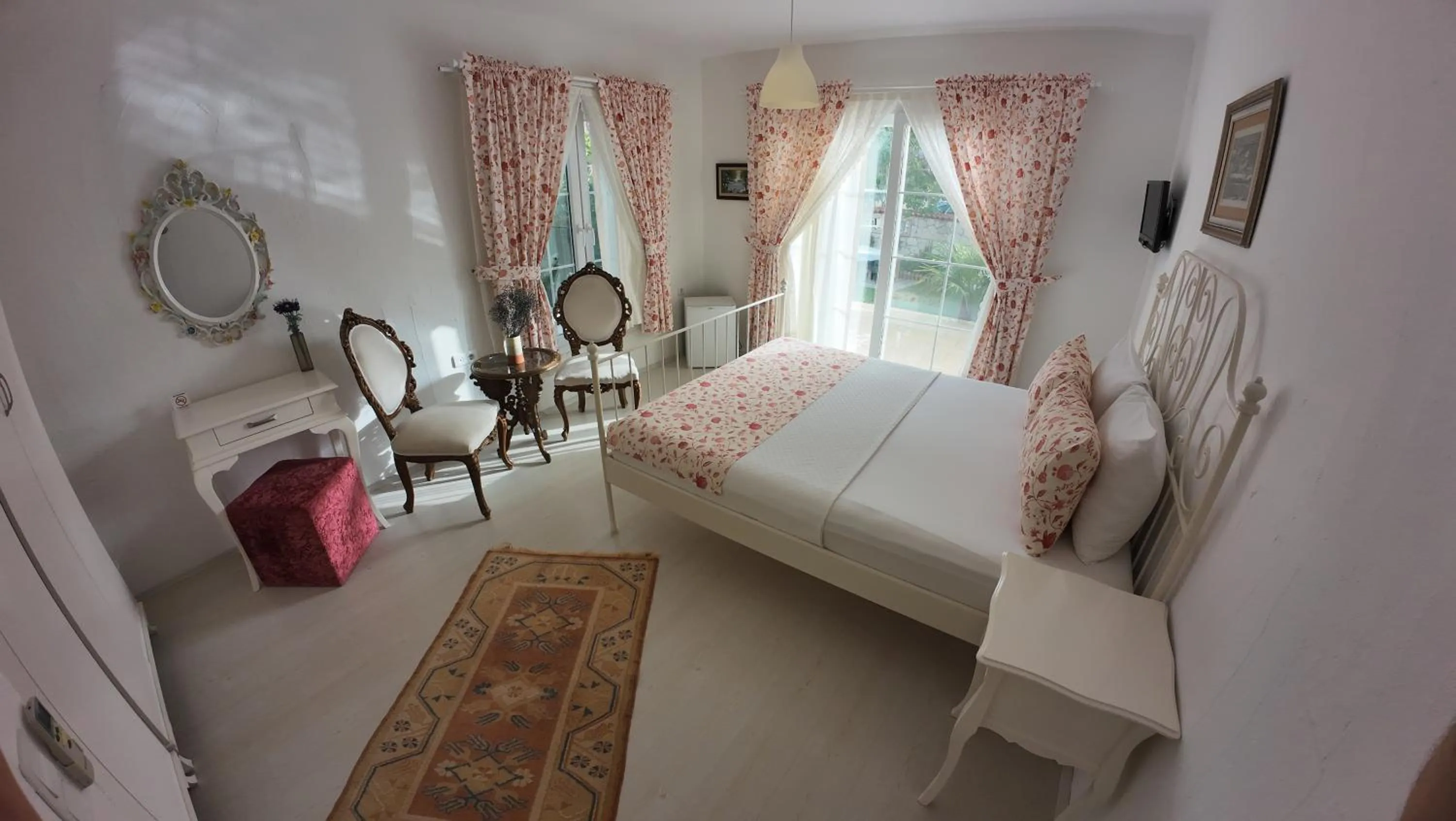 Bed in Adelfia Hotel