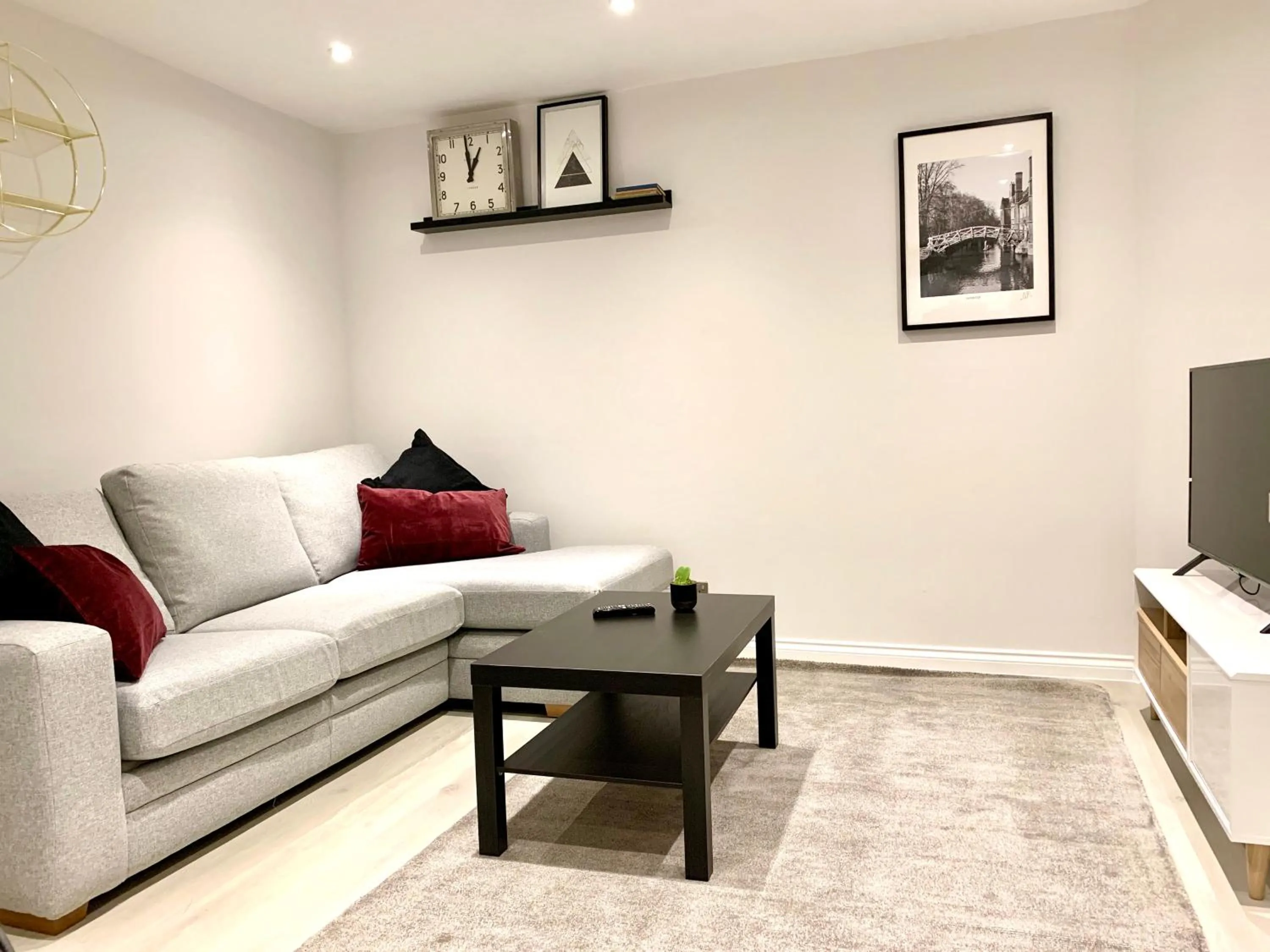 Living room in Stylish Cambridge Pad