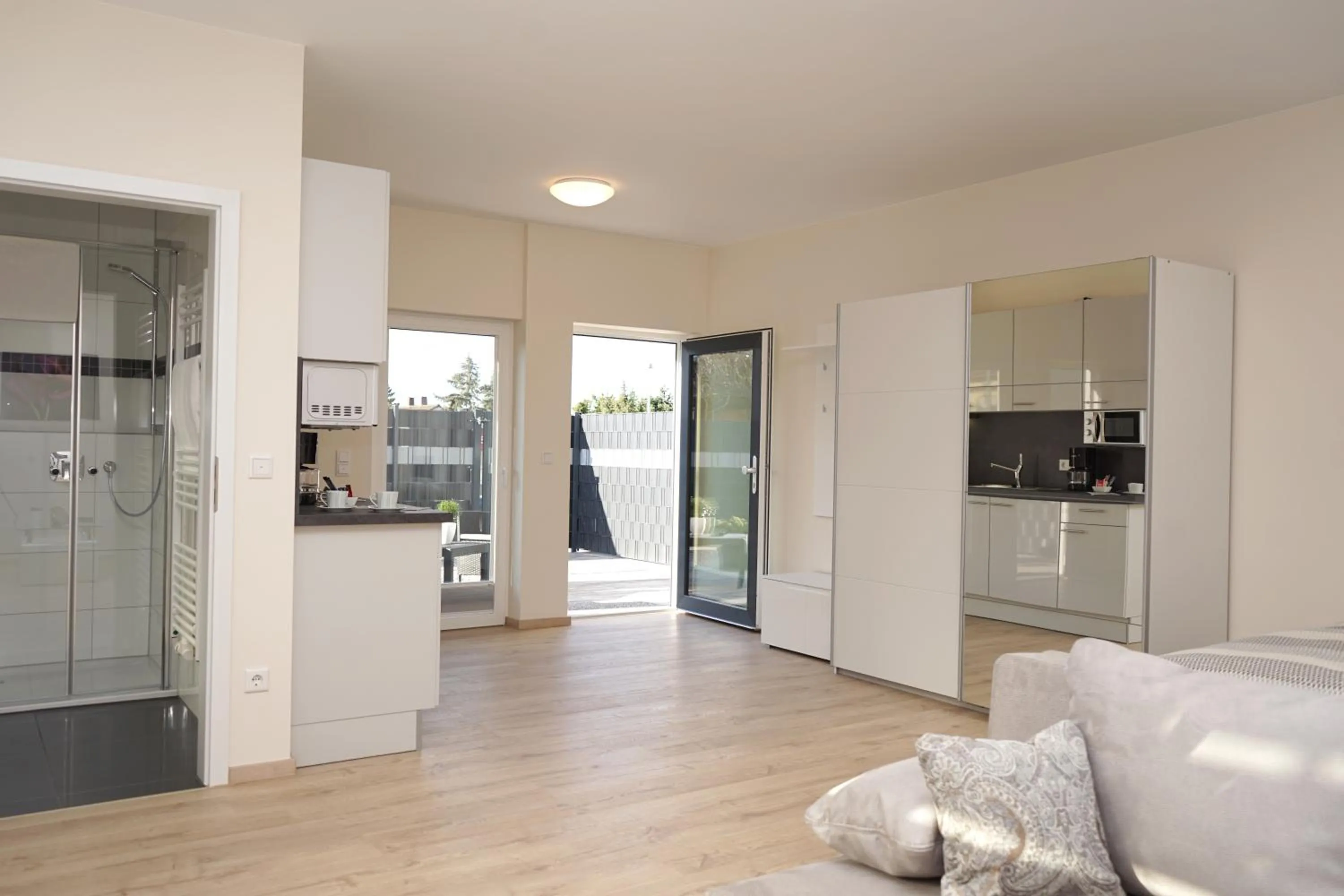 Studio with Terrace - single occupancy in BestBoarding24