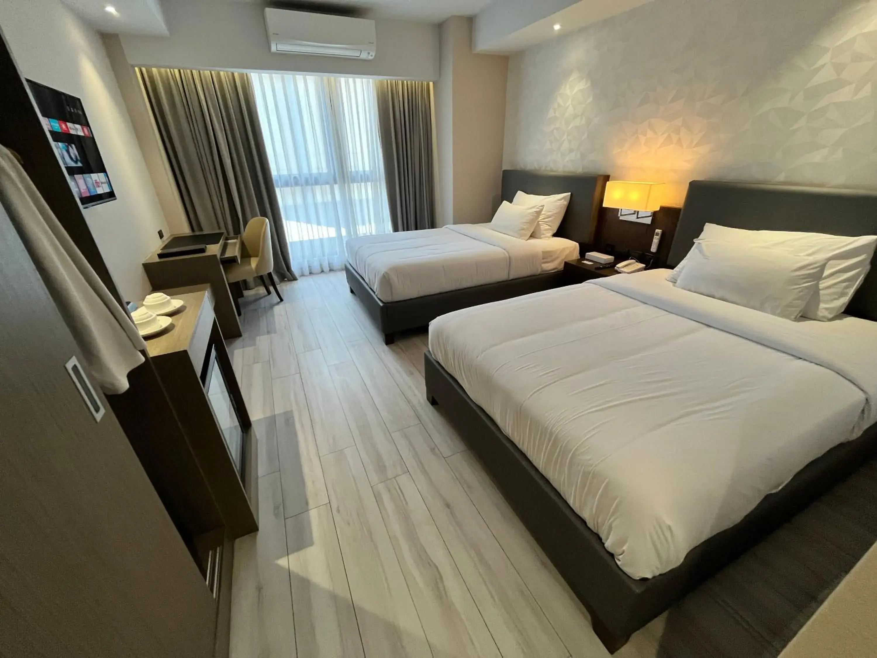 Deluxe Double or Twin Room in Capitol Hill Hotel and Suites Deluxe Double or Twin Room in Capitol Hill Hotel and Suites