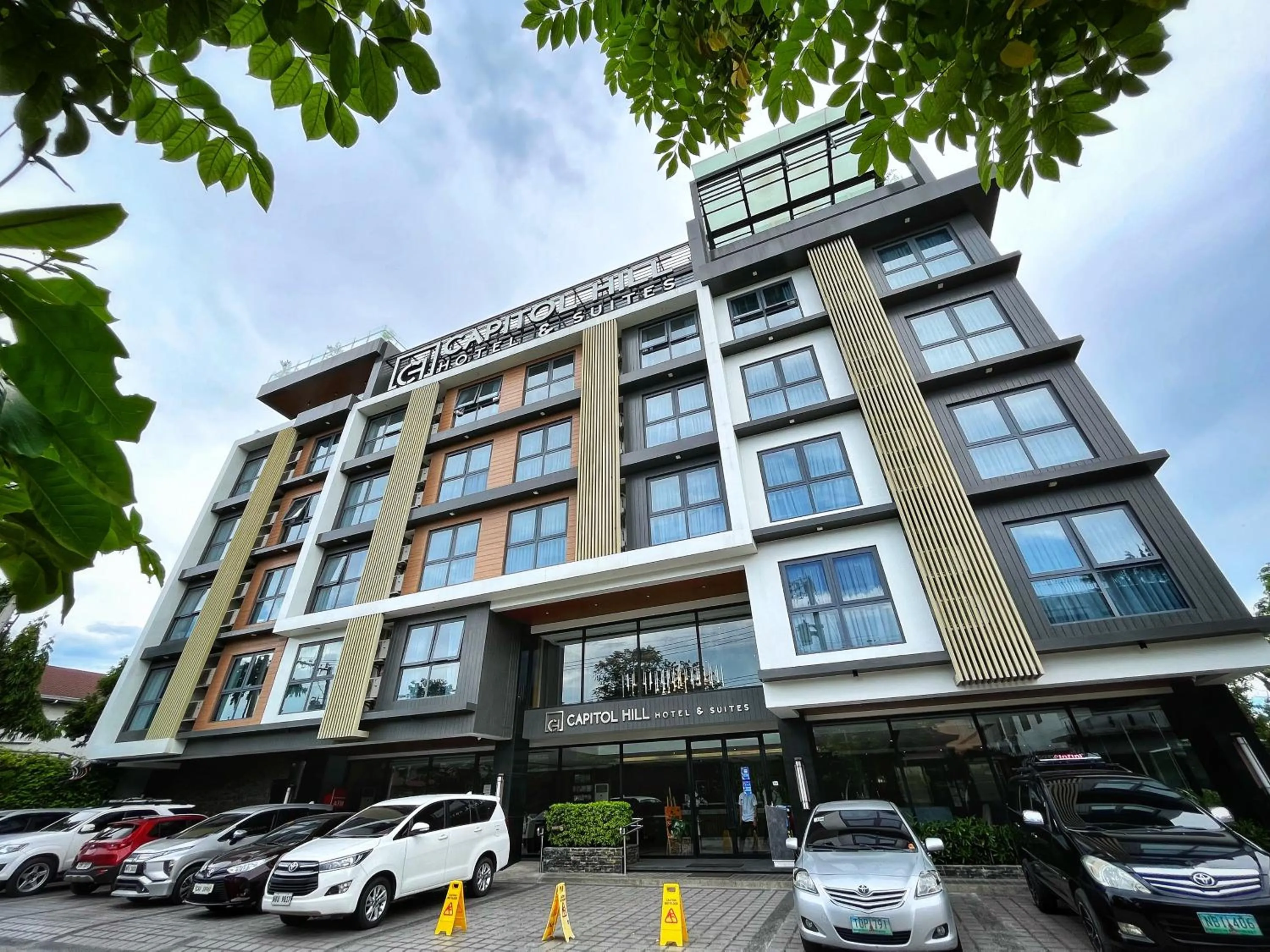 Property building in Capitol Hill Hotel and Suites