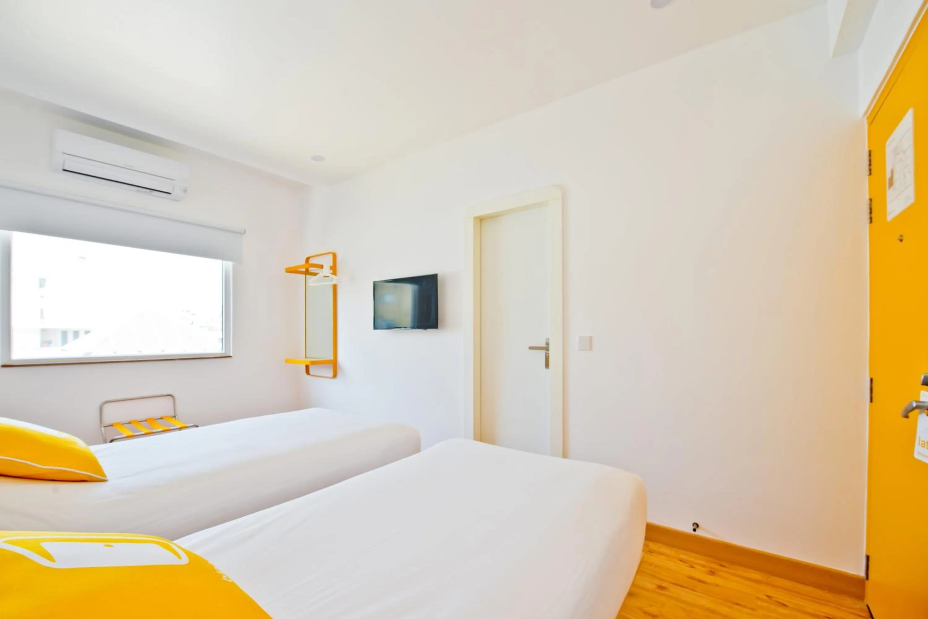 Bedroom, Bed in bloomrooms @ City Centre