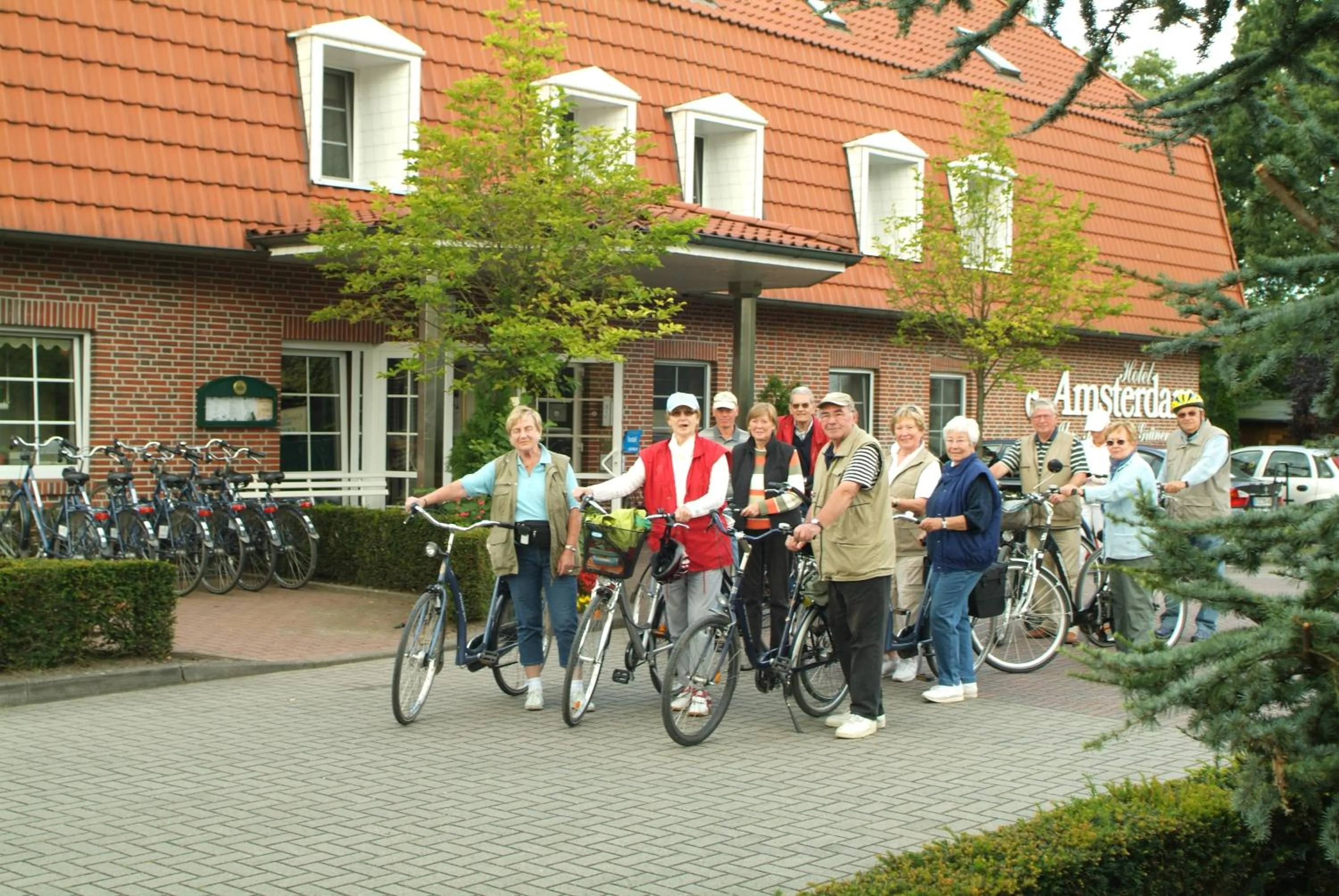 Cycling in NordWest-Hotel Amsterdam