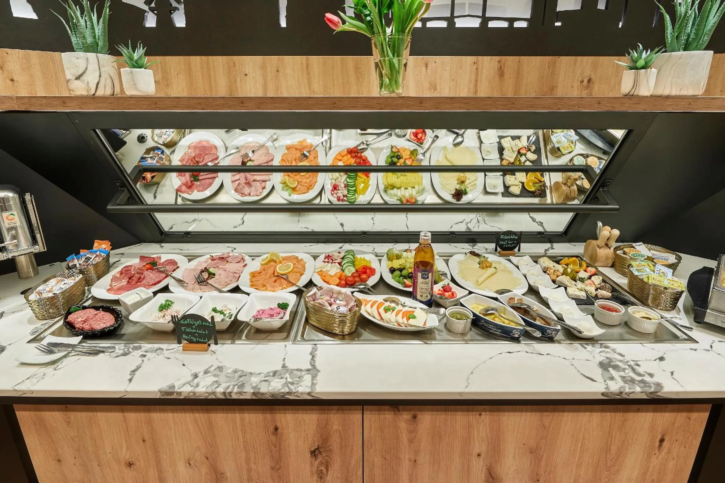 Breakfast in NordWest-Hotel Amsterdam