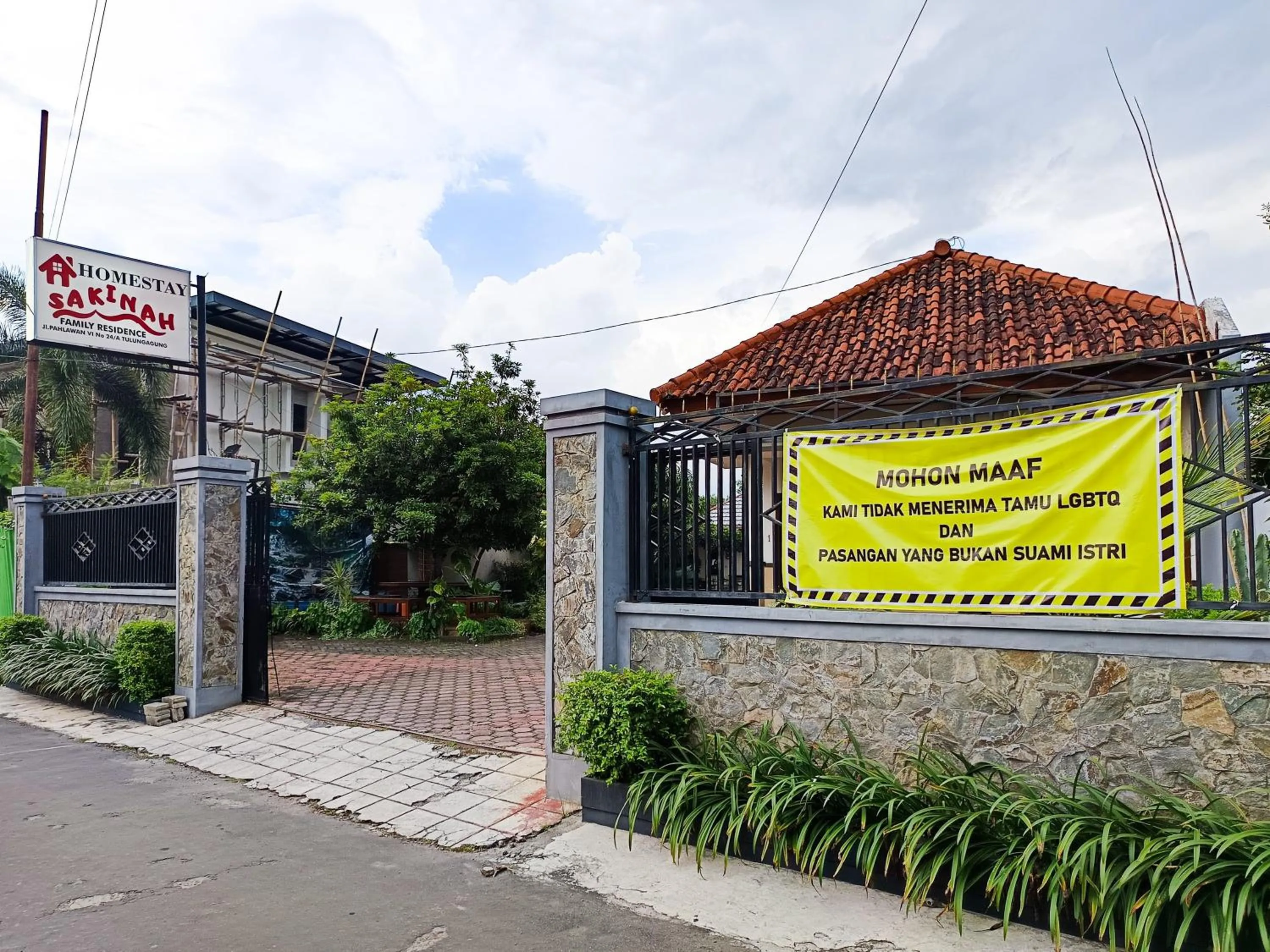 Facade/entrance in Sakinah Family Residence