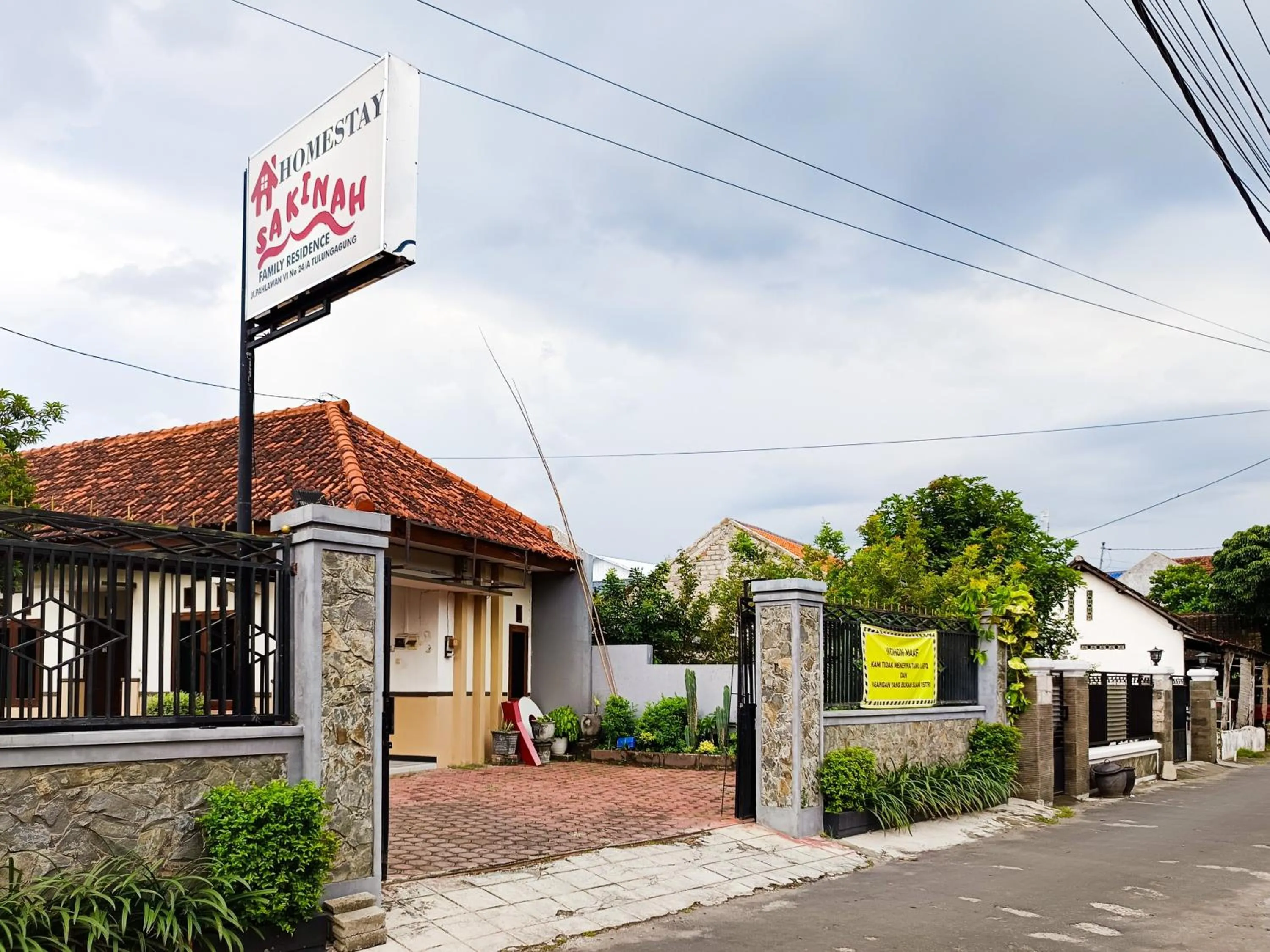 Facade/entrance in Sakinah Family Residence