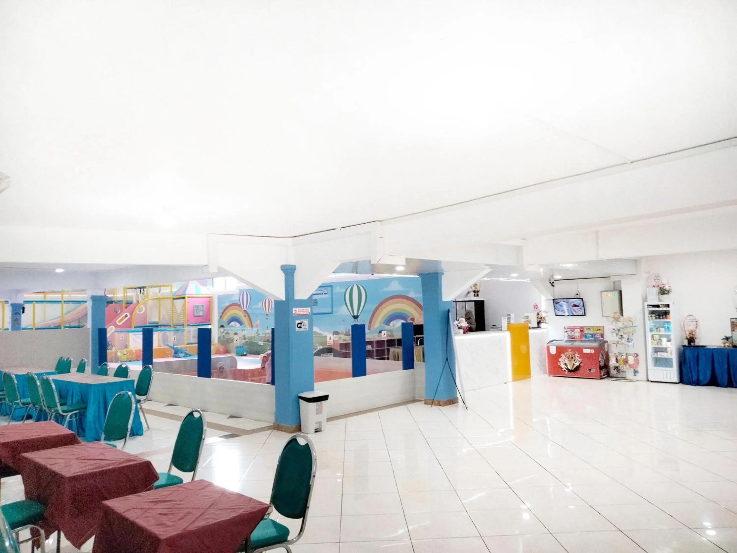 Children play ground in Sartika Hotel Mitra RedDoorz Pati