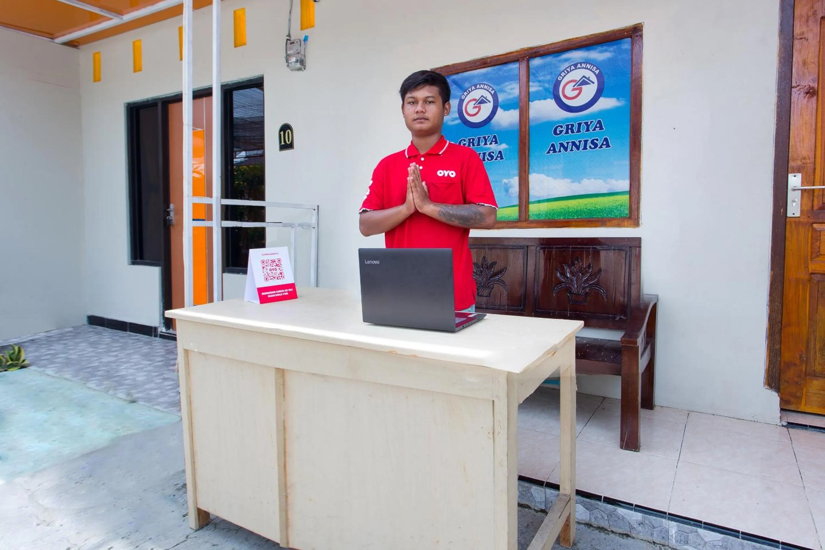 Lobby or reception in Hotel O Griya Annisa