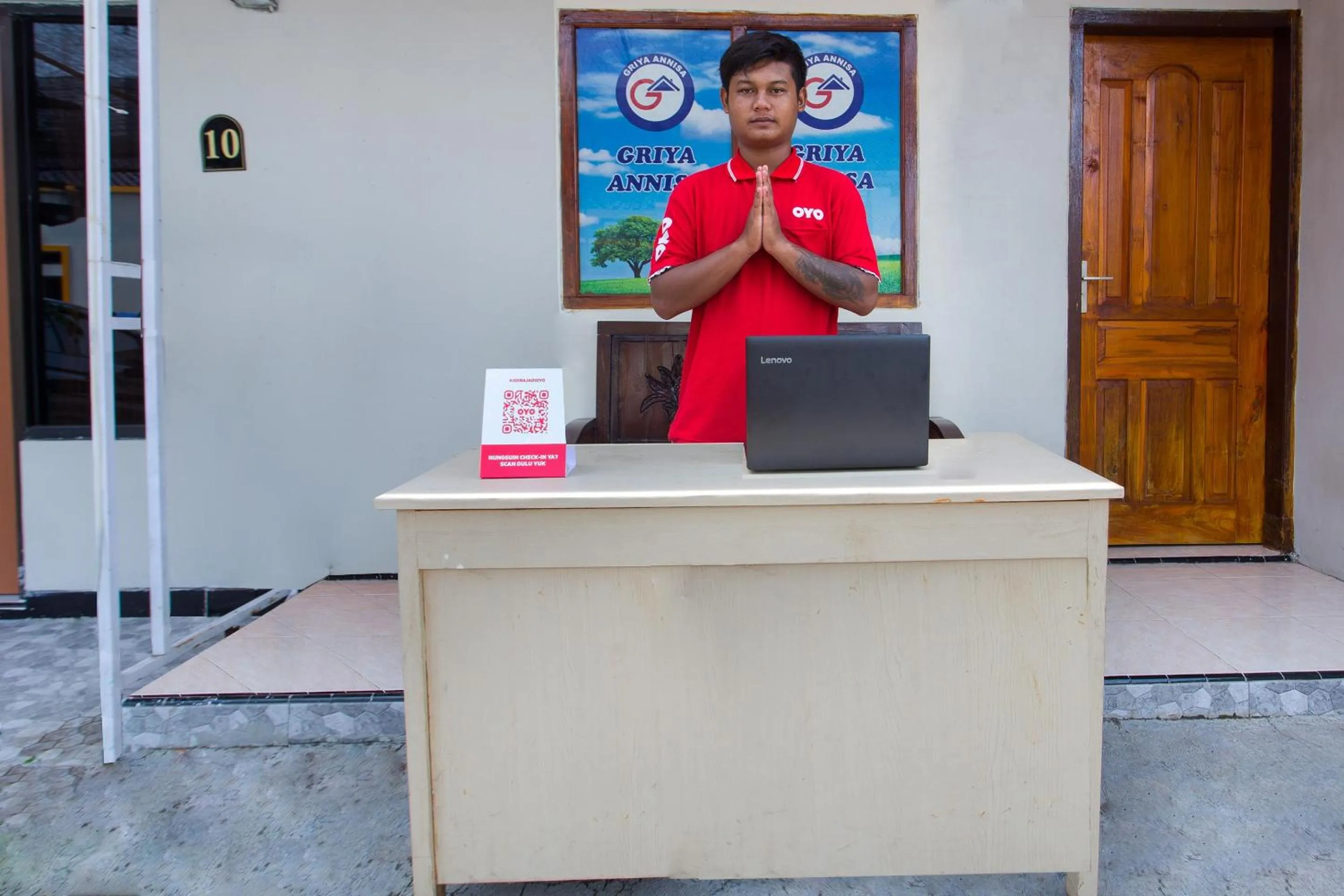Lobby or reception in Hotel O Griya Annisa