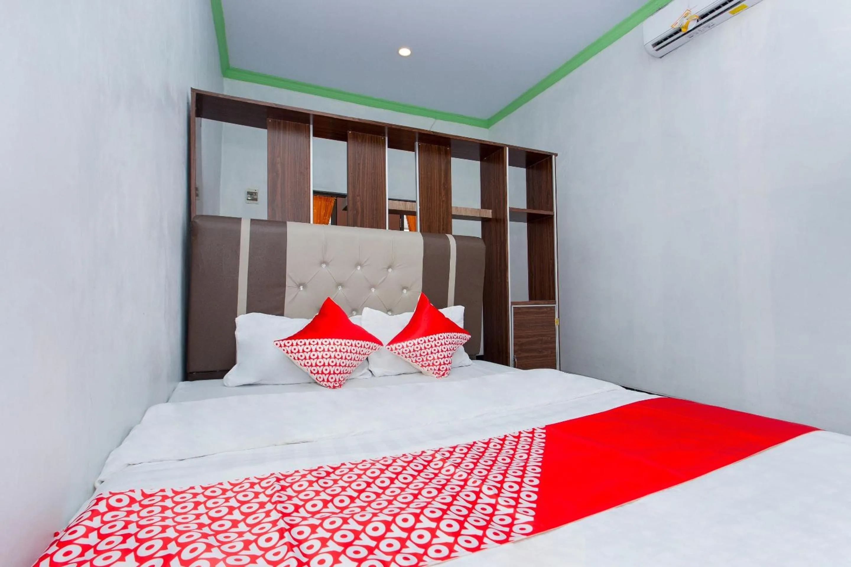Bedroom, Bed in Hotel O Griya Annisa