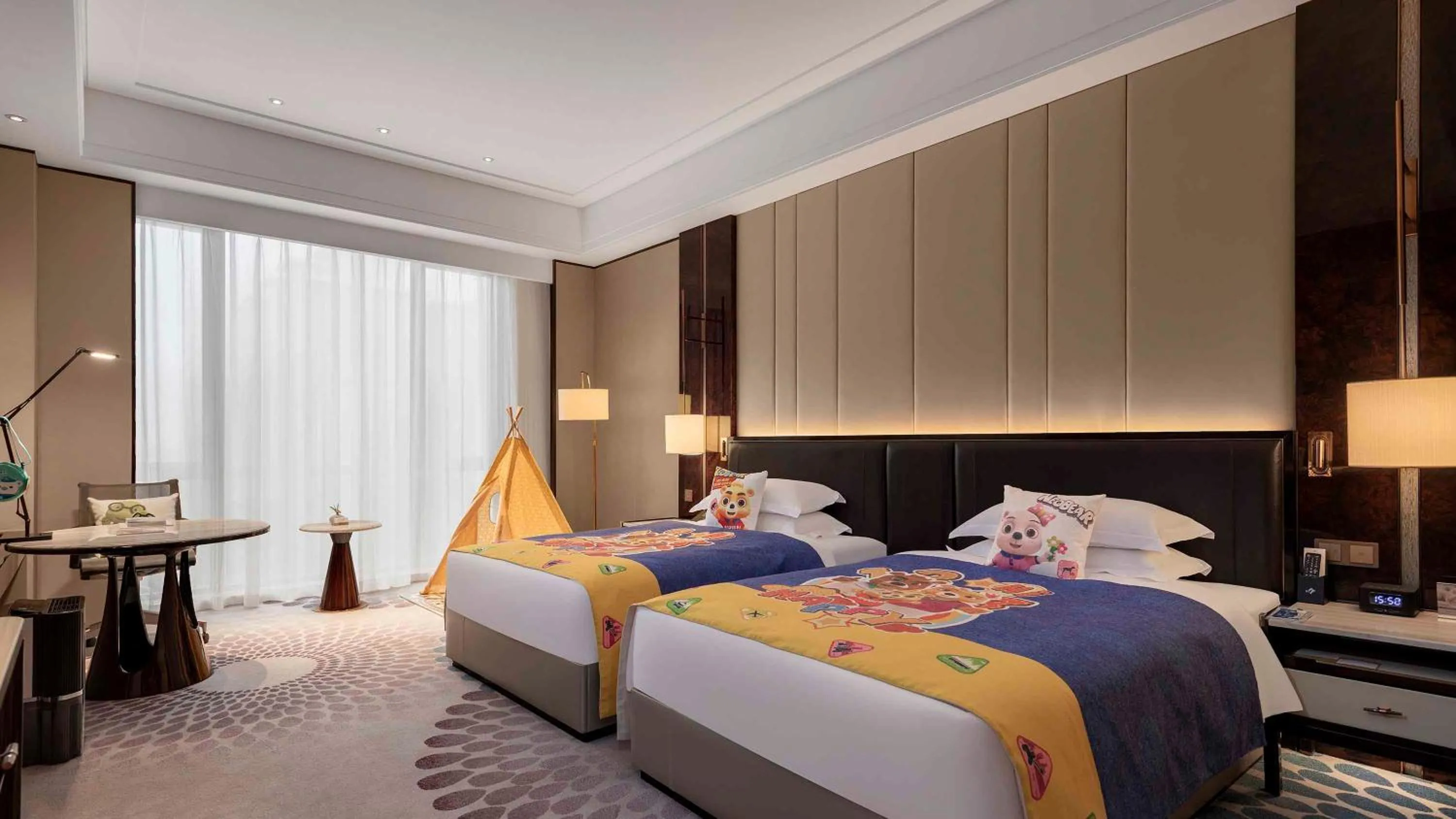 Bed in Vignette Collection Haikou Yatter Hotel by IHG