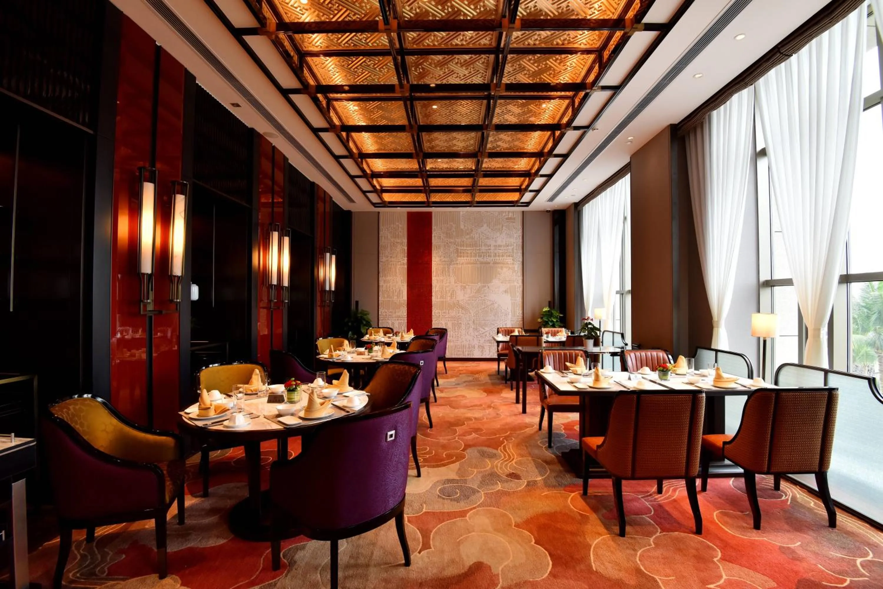 Restaurant/places to eat in Vignette Collection Haikou Yatter Hotel by IHG