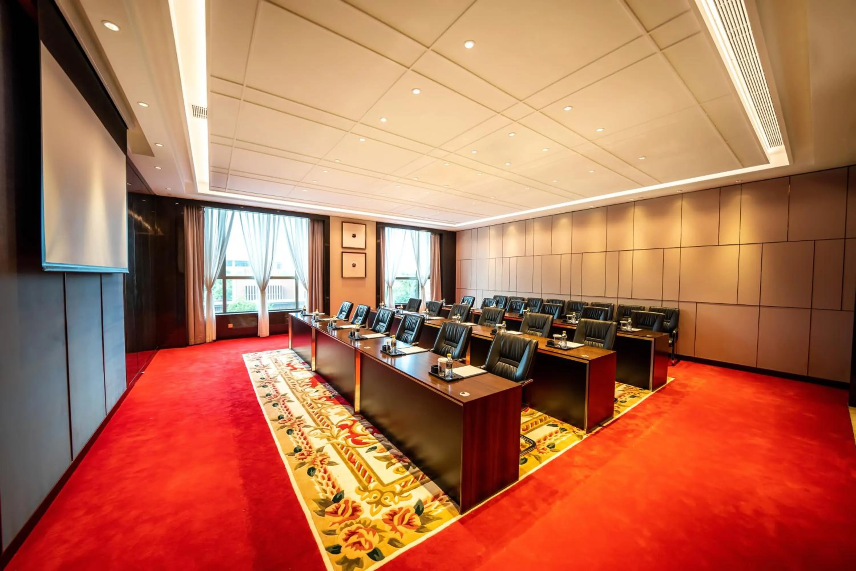 Meeting/conference room in Vignette Collection Haikou Yatter Hotel by IHG