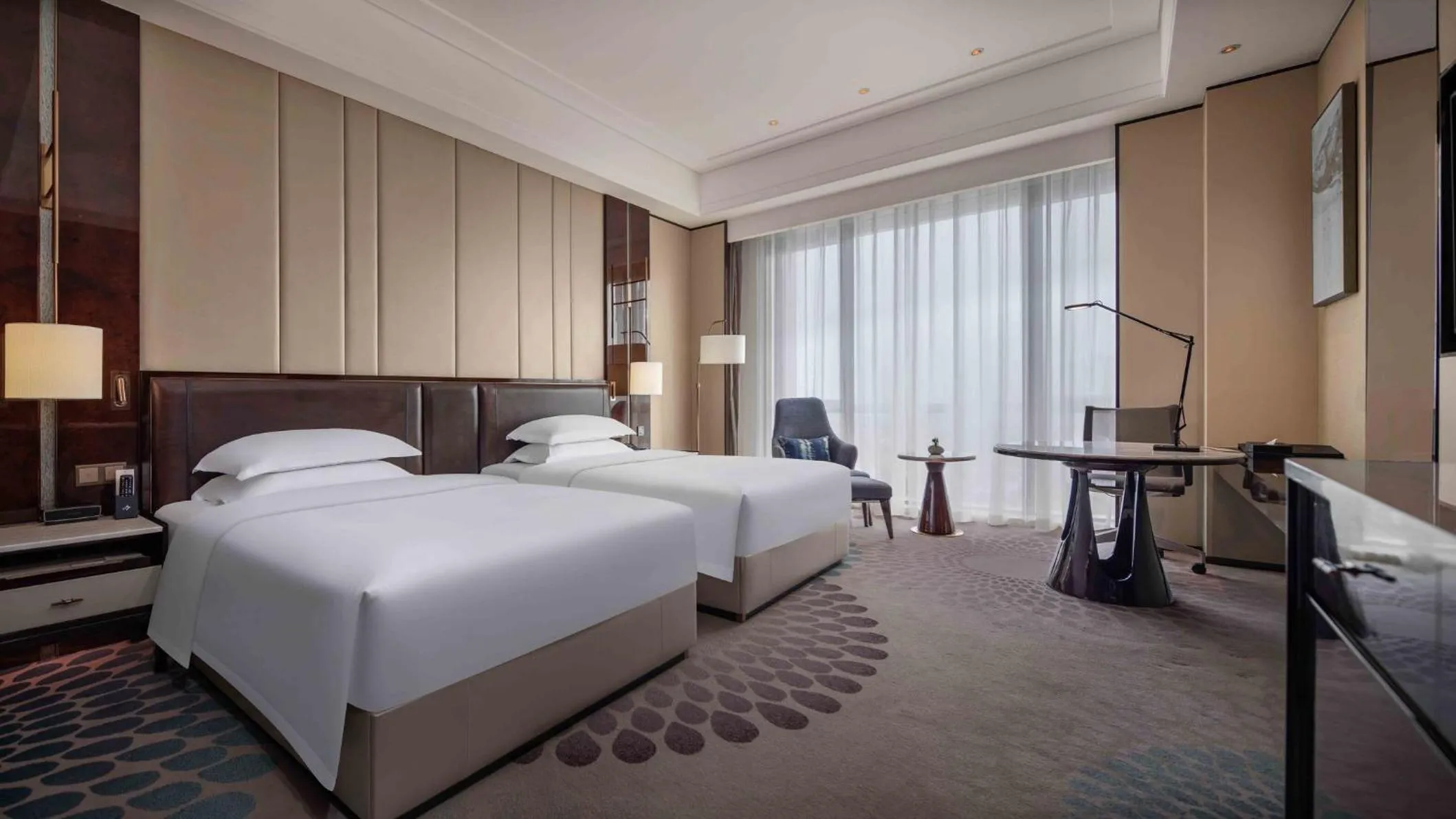 Photo of the whole room, Bed in Vignette Collection Haikou Yatter Hotel by IHG