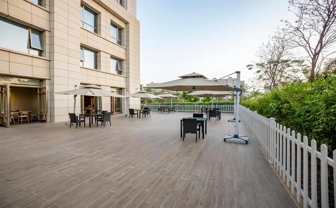 Non alcoholic drinks in Vignette Collection Haikou Yatter Hotel by IHG