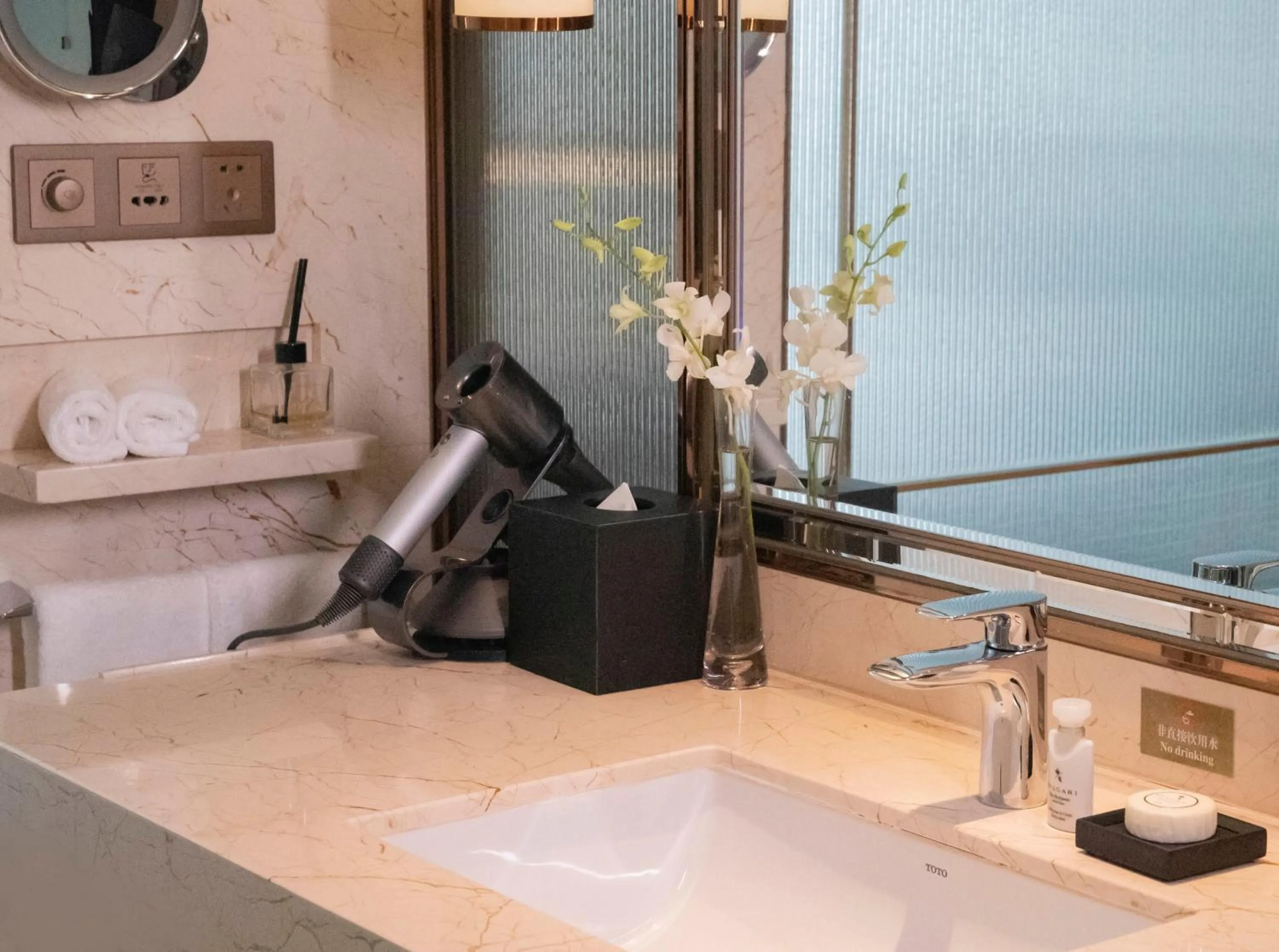 Vignette Collection Haikou Yatter Hotel by IHG