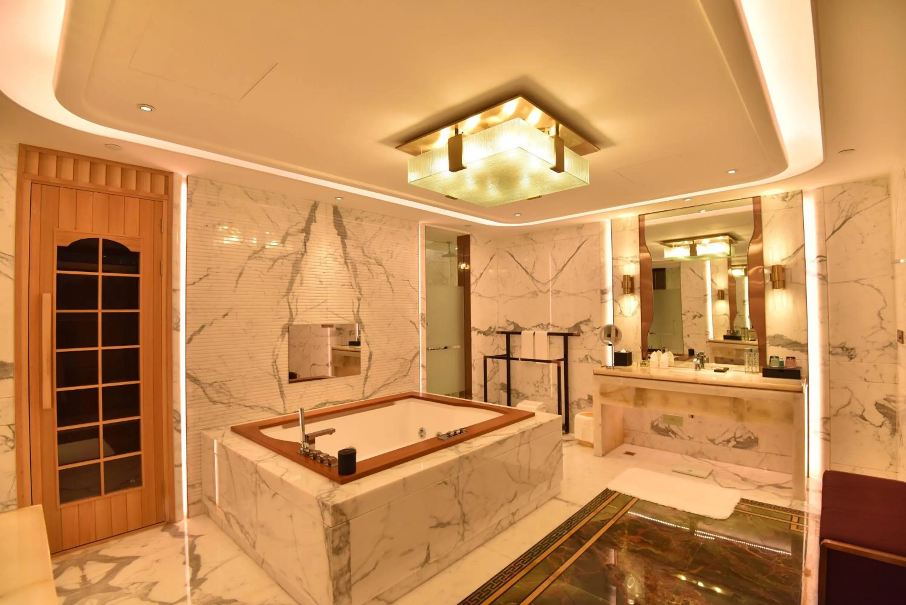 Vignette Collection Haikou Yatter Hotel by IHG