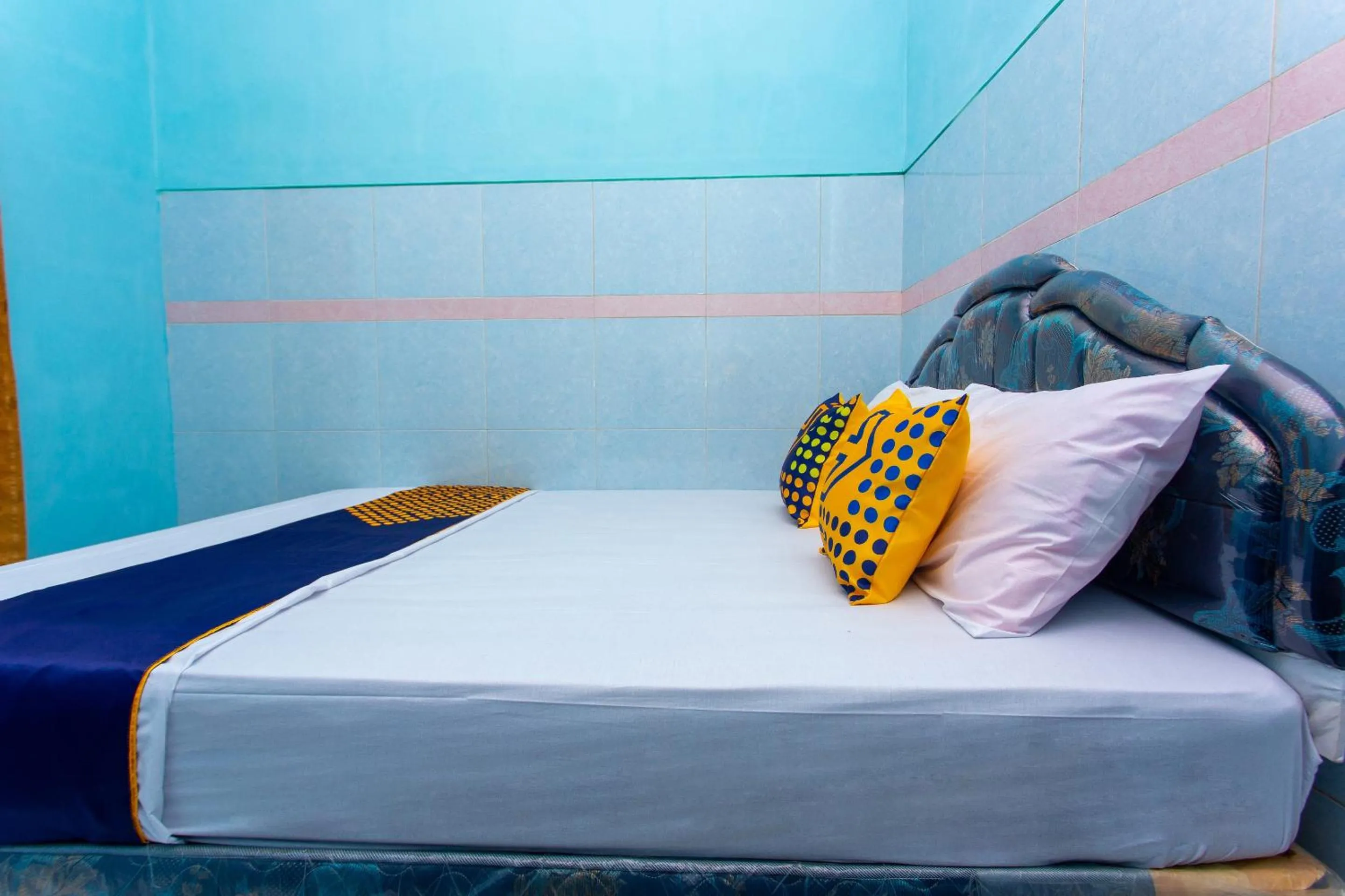 Bedroom in Hotel O Budi