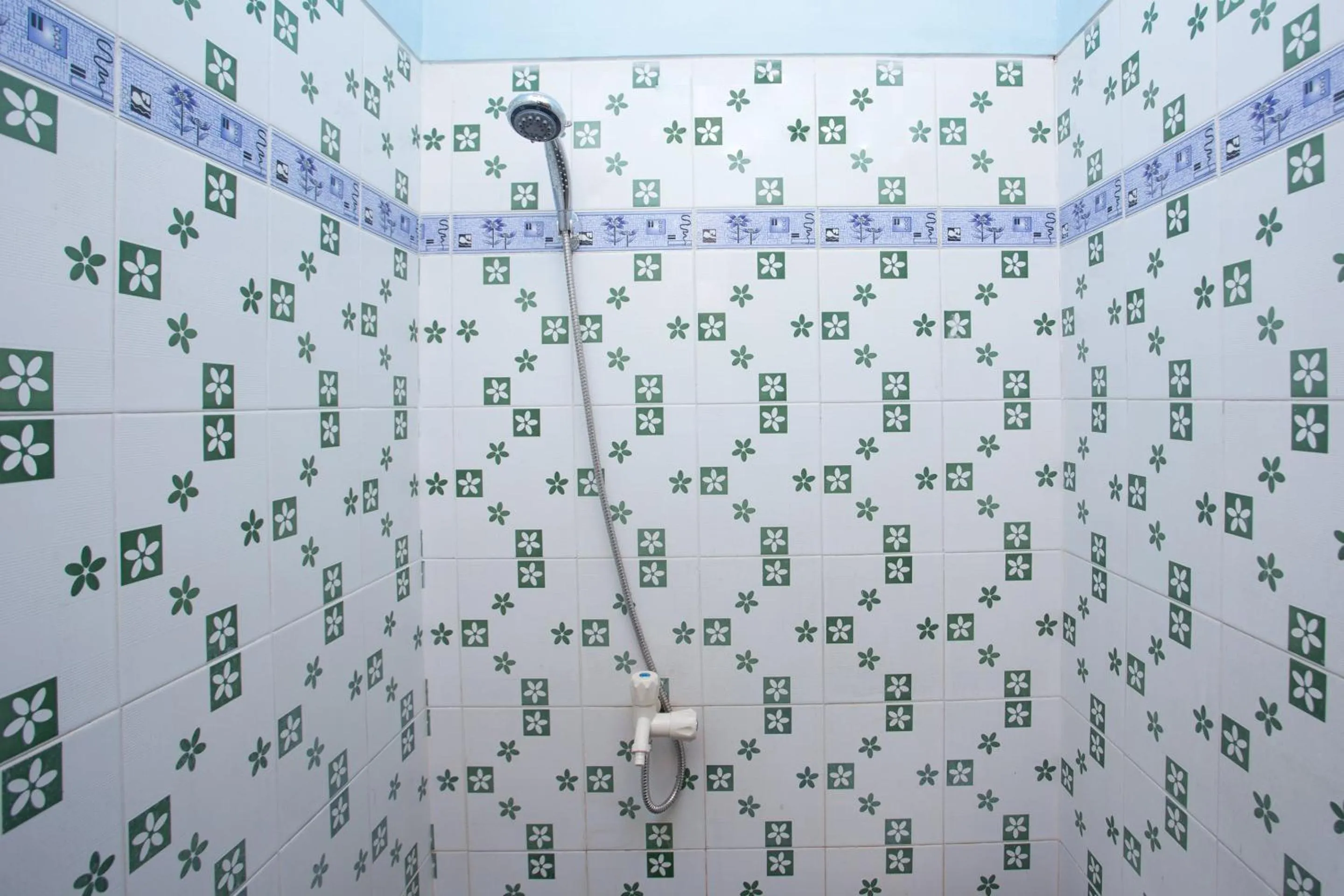 Bathroom in Hotel O Budi