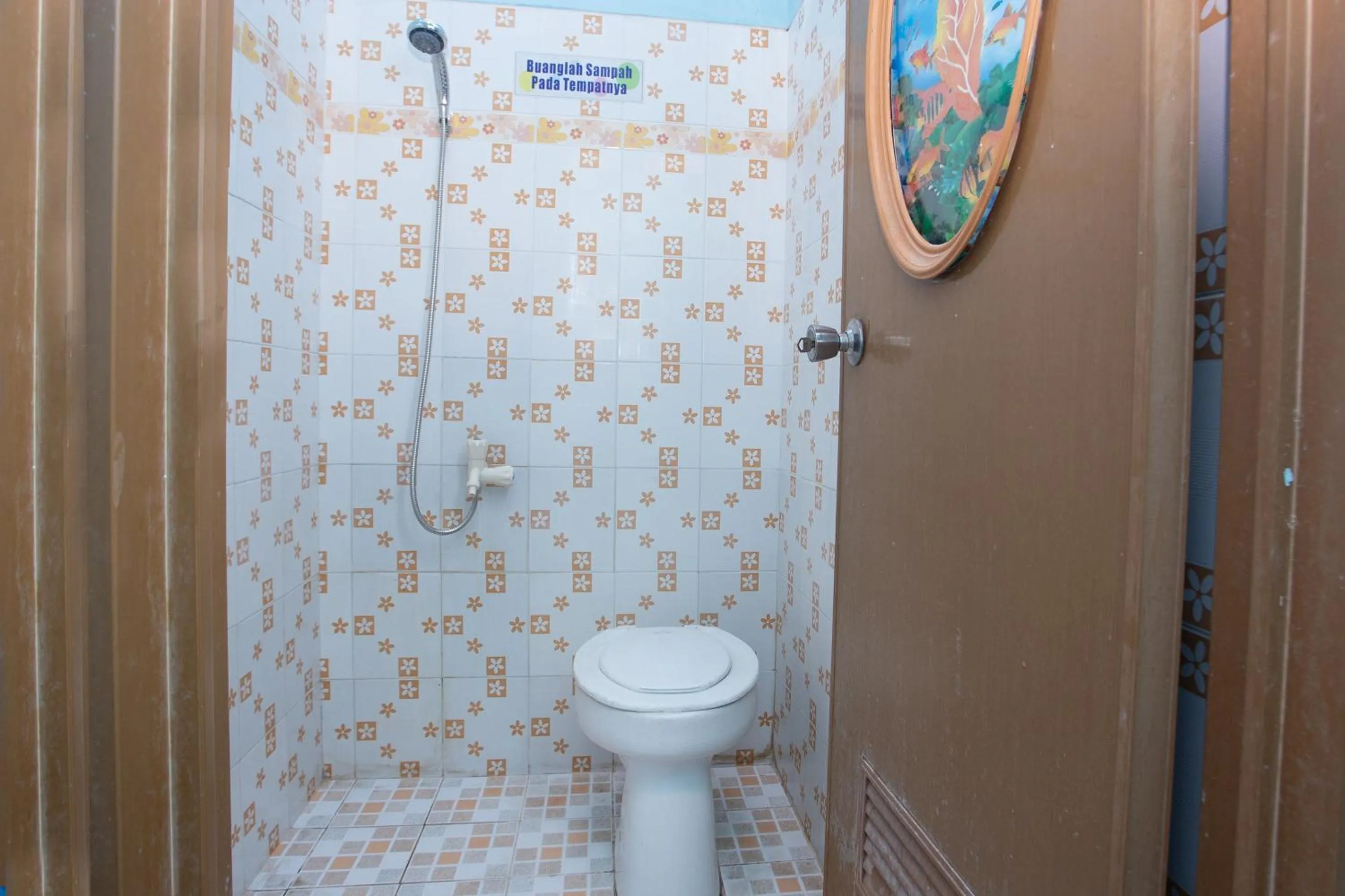 Bathroom in Hotel O Budi