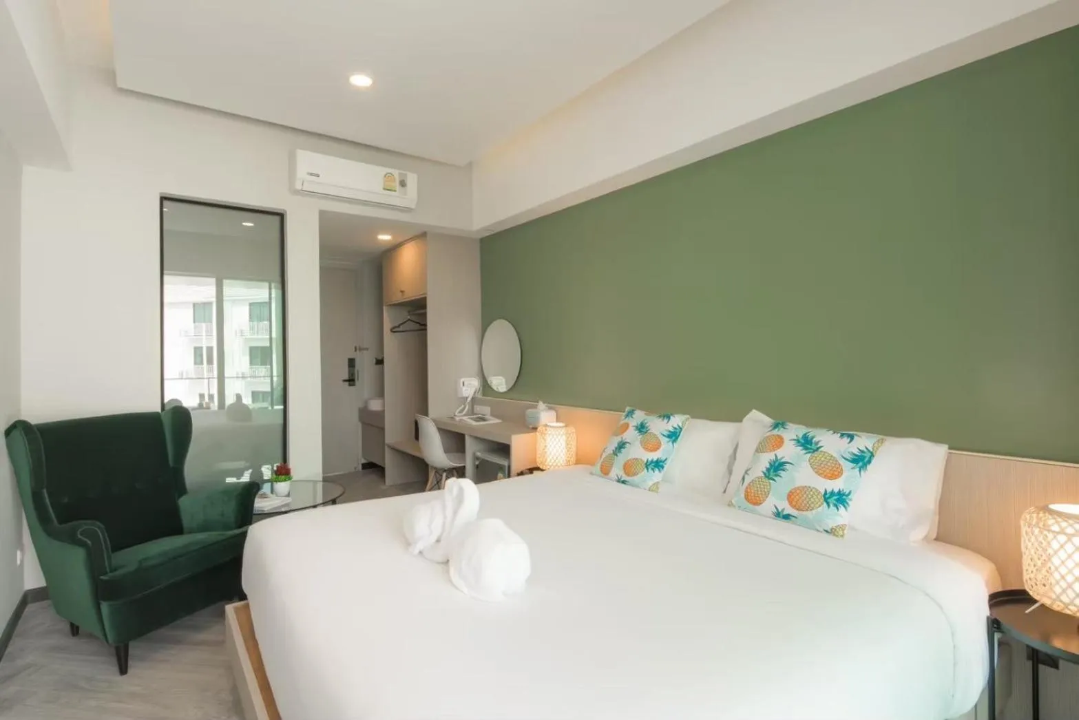 Photo of the whole room, Bed in Yanud Residence