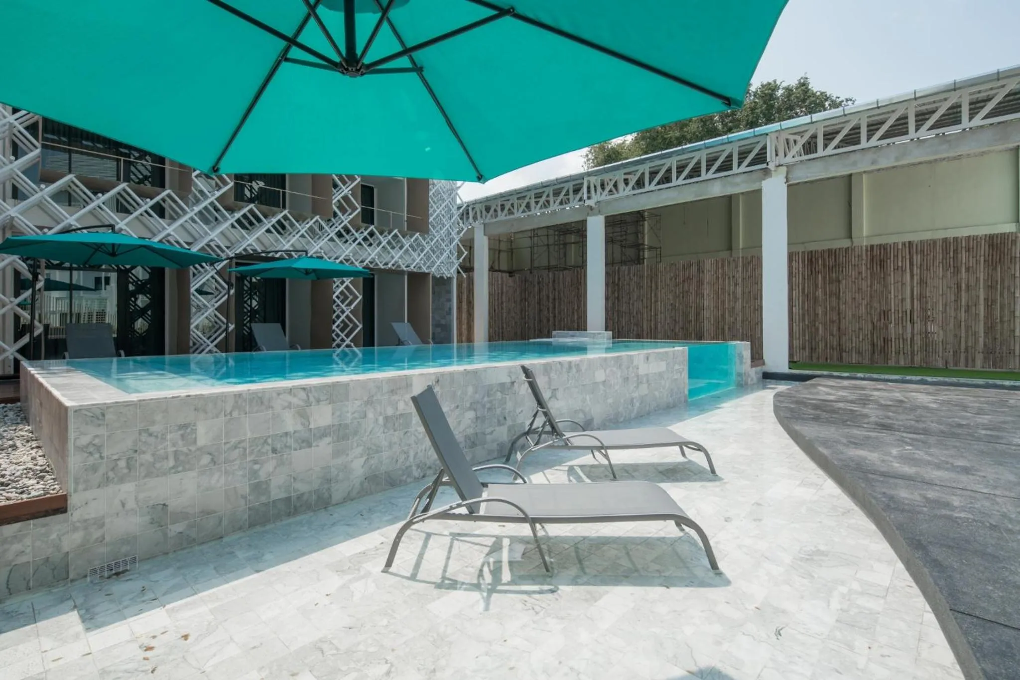 Swimming pool in Yanud Residence