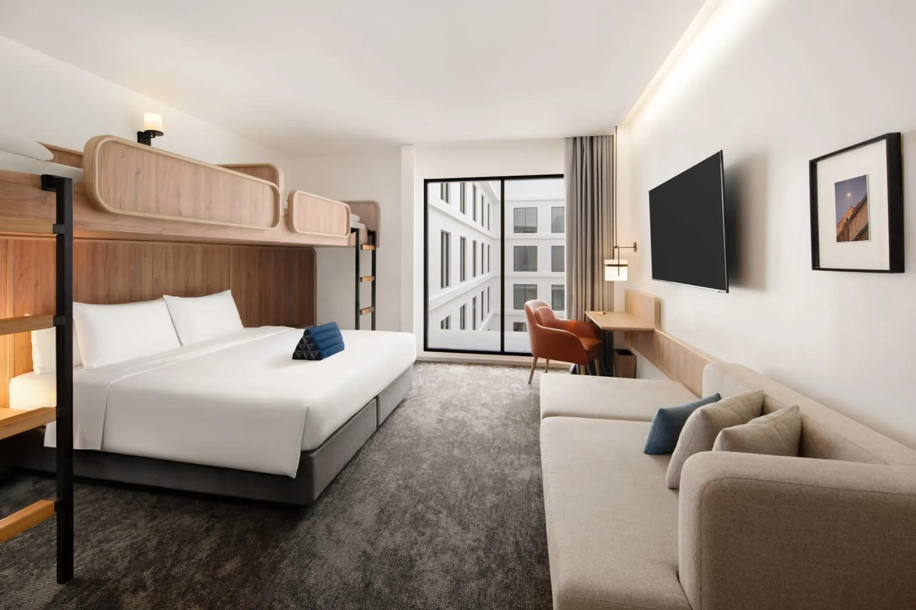 Biggy King Bunk in ASAI Bangkok Chinatown Biggy King Bunk in ASAI Bangkok Chinatown