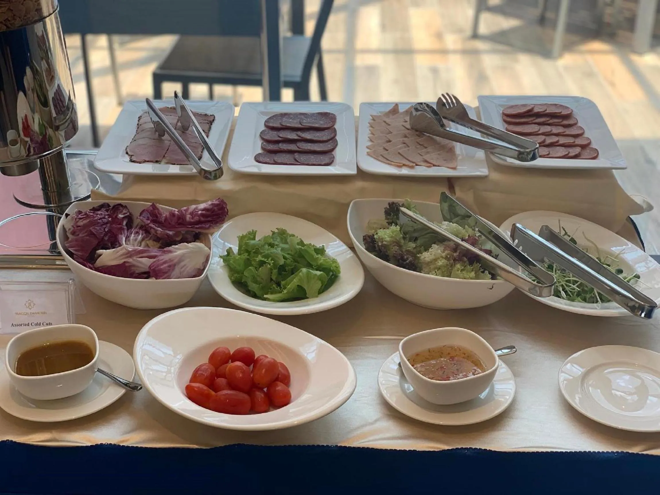 Food in Yangon Thanlwin Hotel