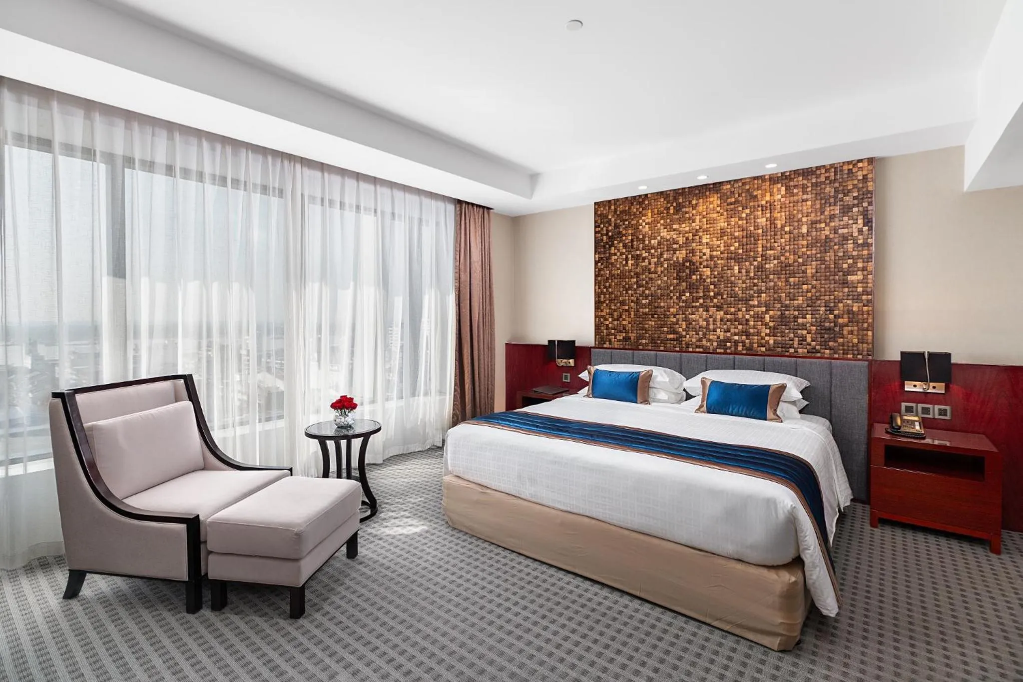 Bedroom, Bed in Yangon Thanlwin Hotel