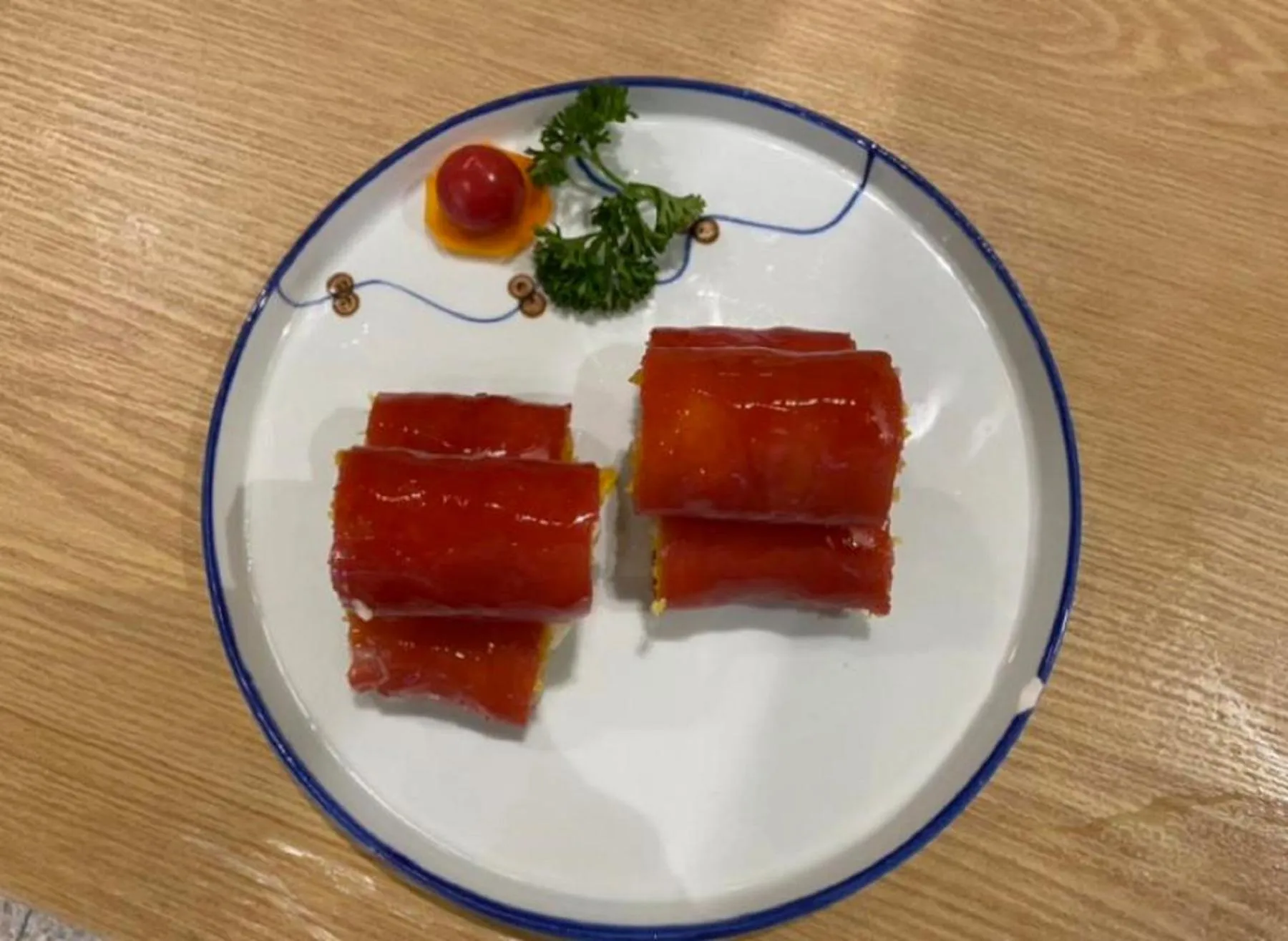 Food and drinks in Yangon Thanlwin Hotel