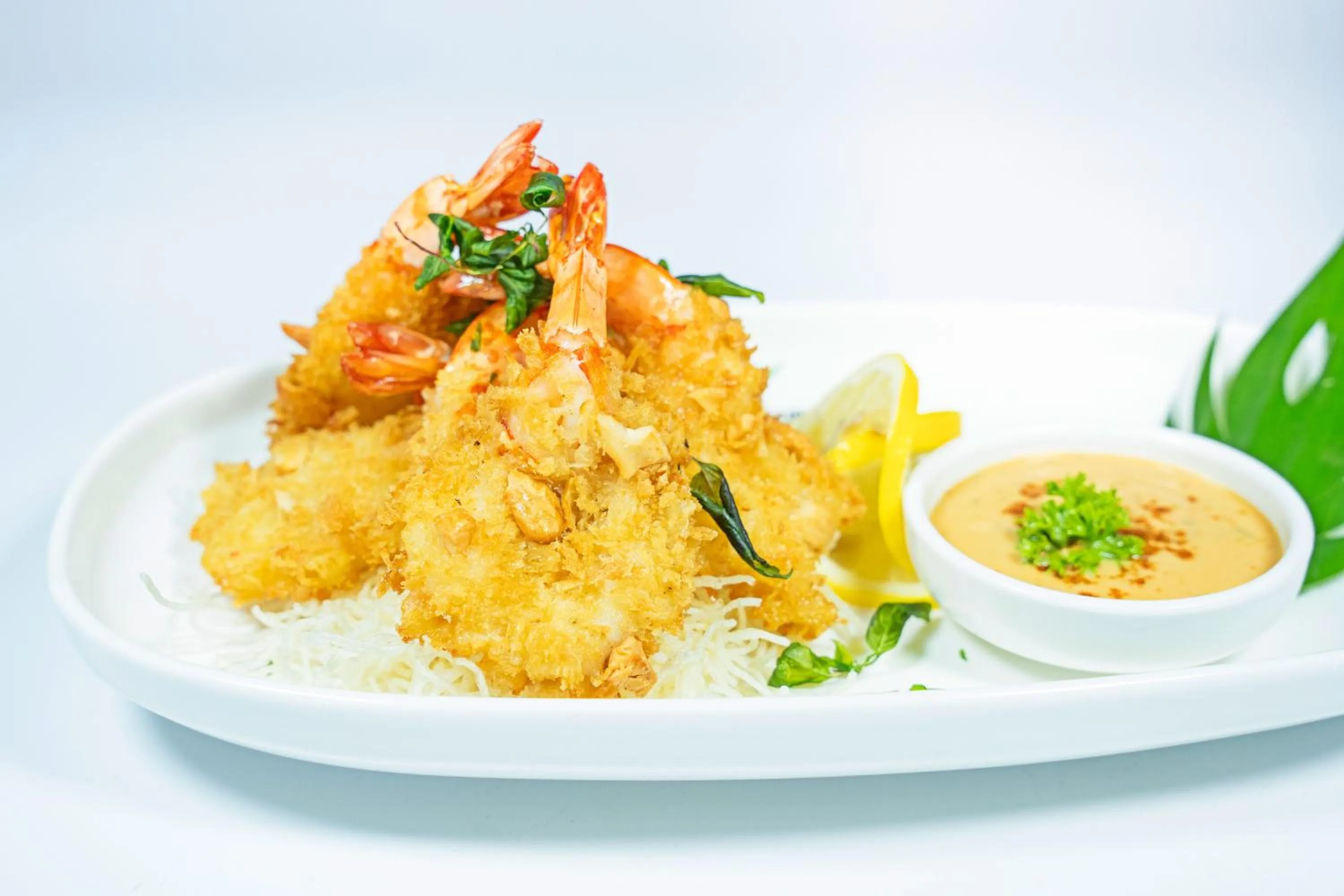 Lounge or bar in Poulo Wai Hotel, Trademark Collection by Wyndham