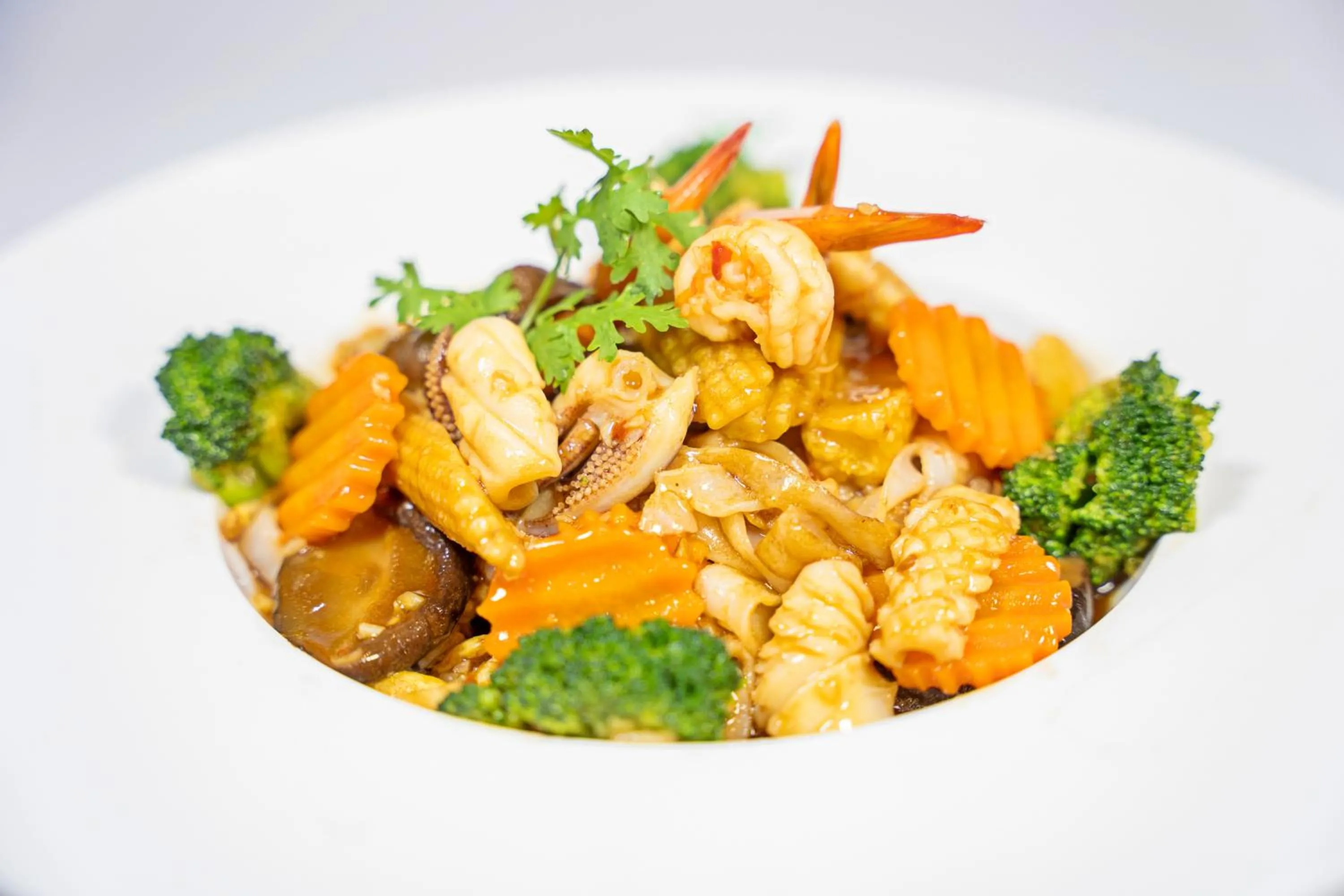 Lounge or bar in Poulo Wai Hotel, Trademark Collection by Wyndham