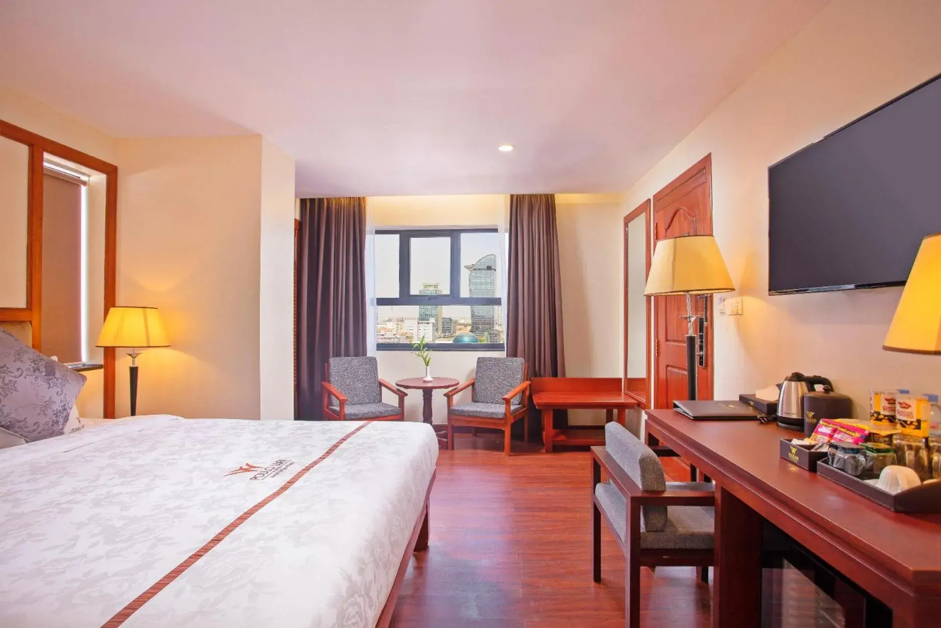 Deluxe King Bed - single occupancy in Poulo Wai Hotel, Trademark Collection by Wyndham Deluxe King Bed - single occupancy in Poulo Wai Hotel, Trademark Collection by Wyndham