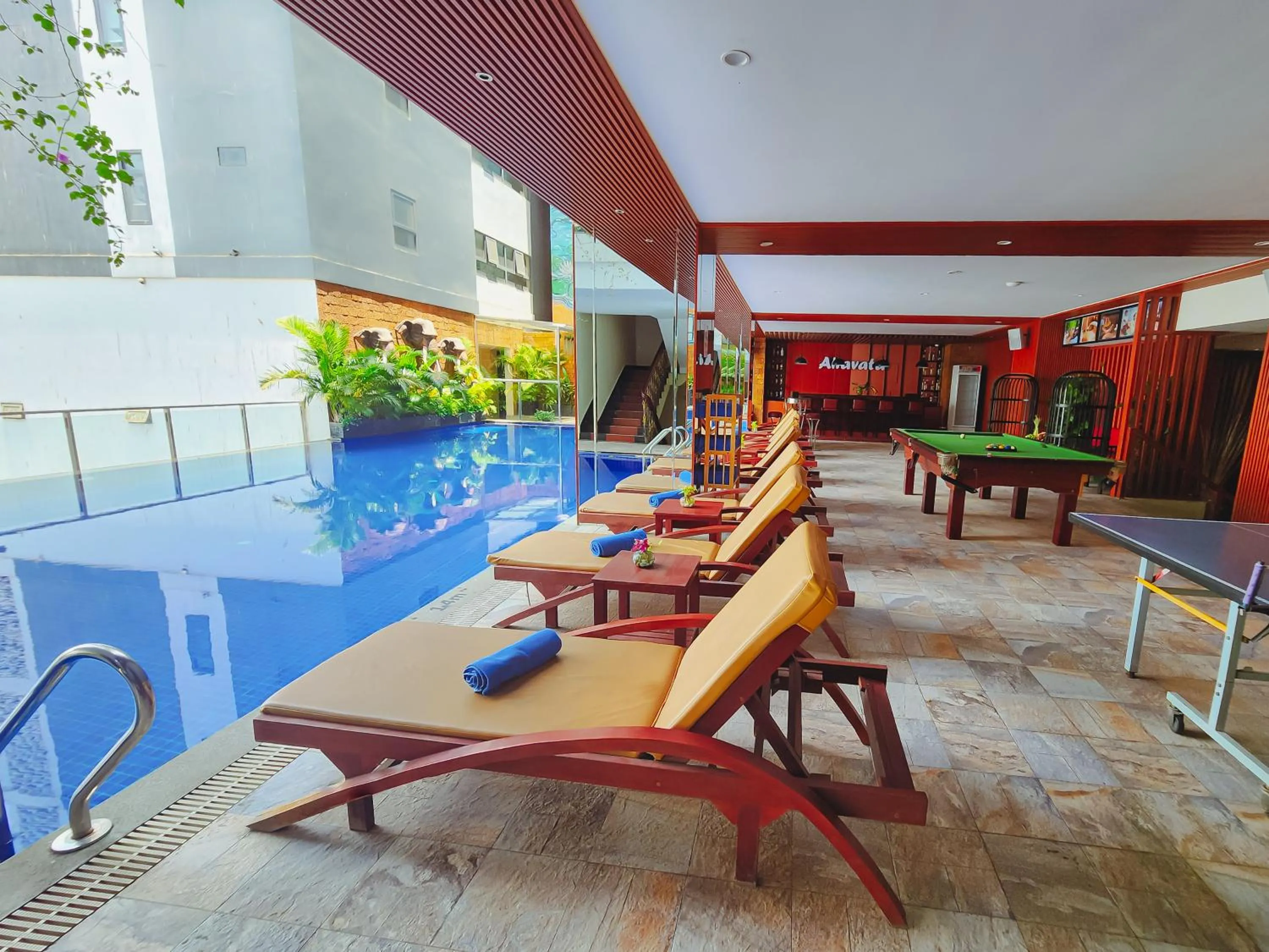 Swimming pool in Poulo Wai Hotel, Trademark Collection by Wyndham