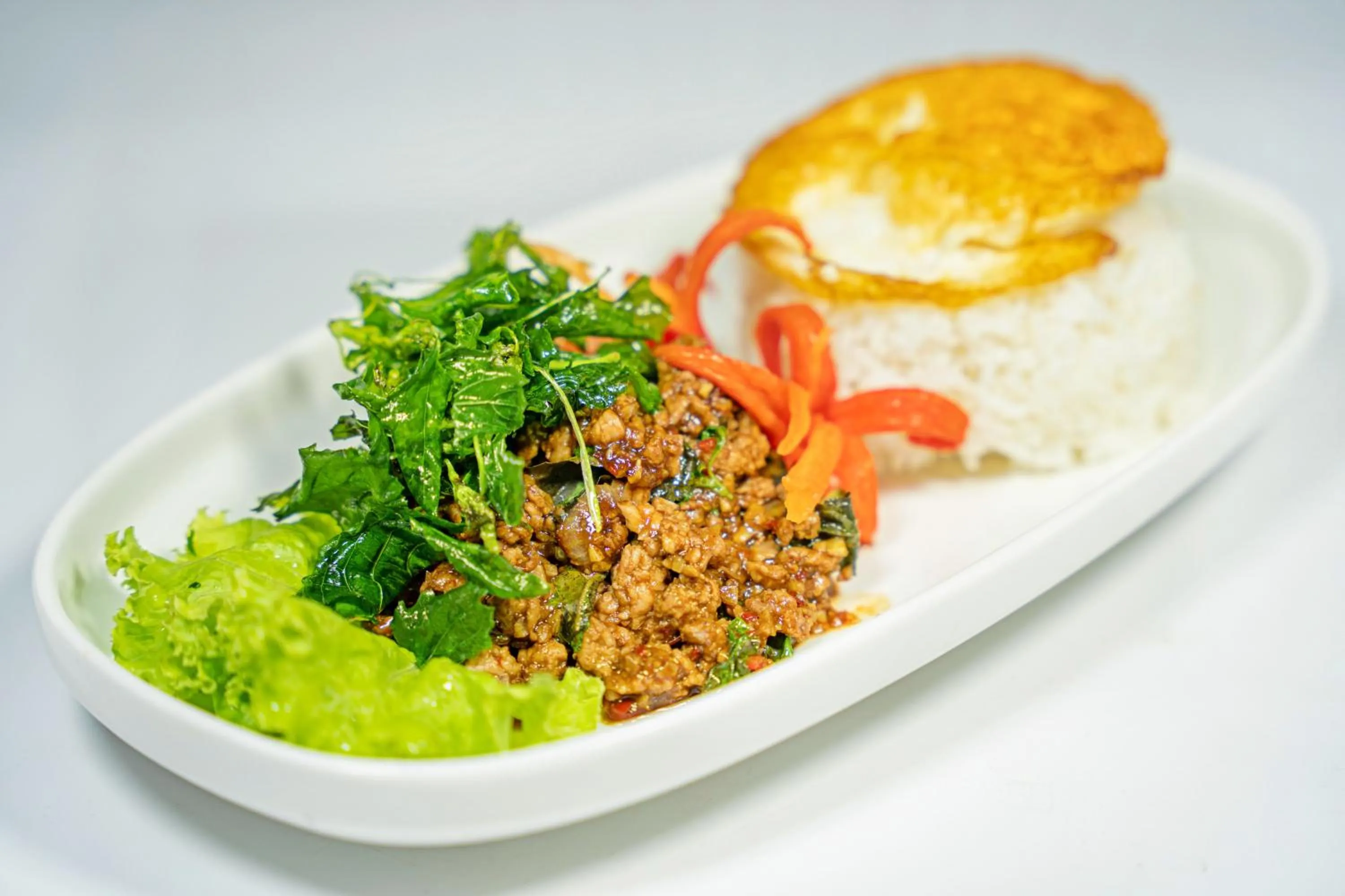 Lounge or bar in Poulo Wai Hotel, Trademark Collection by Wyndham