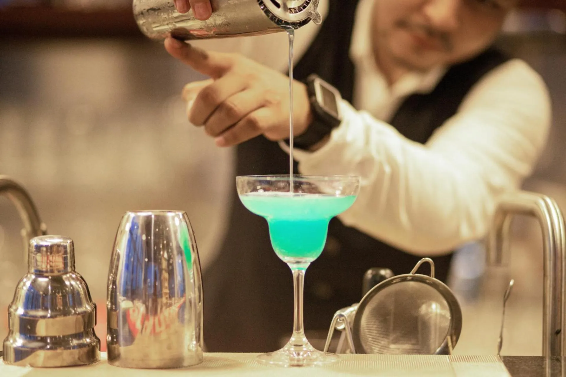 Lounge or bar in Poulo Wai Hotel, Trademark Collection by Wyndham