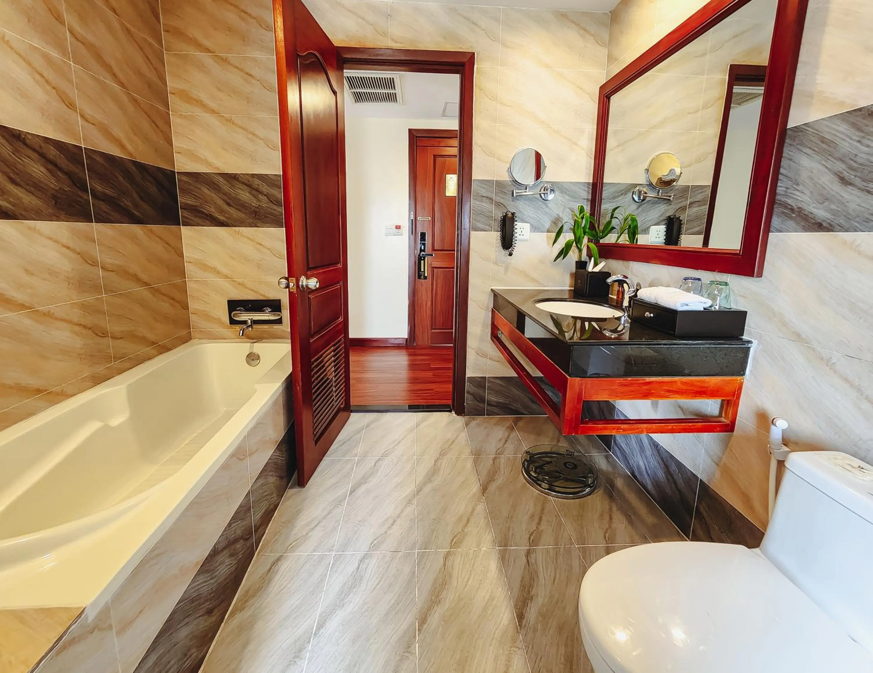 Bathroom in Poulo Wai Hotel, Trademark Collection by Wyndham