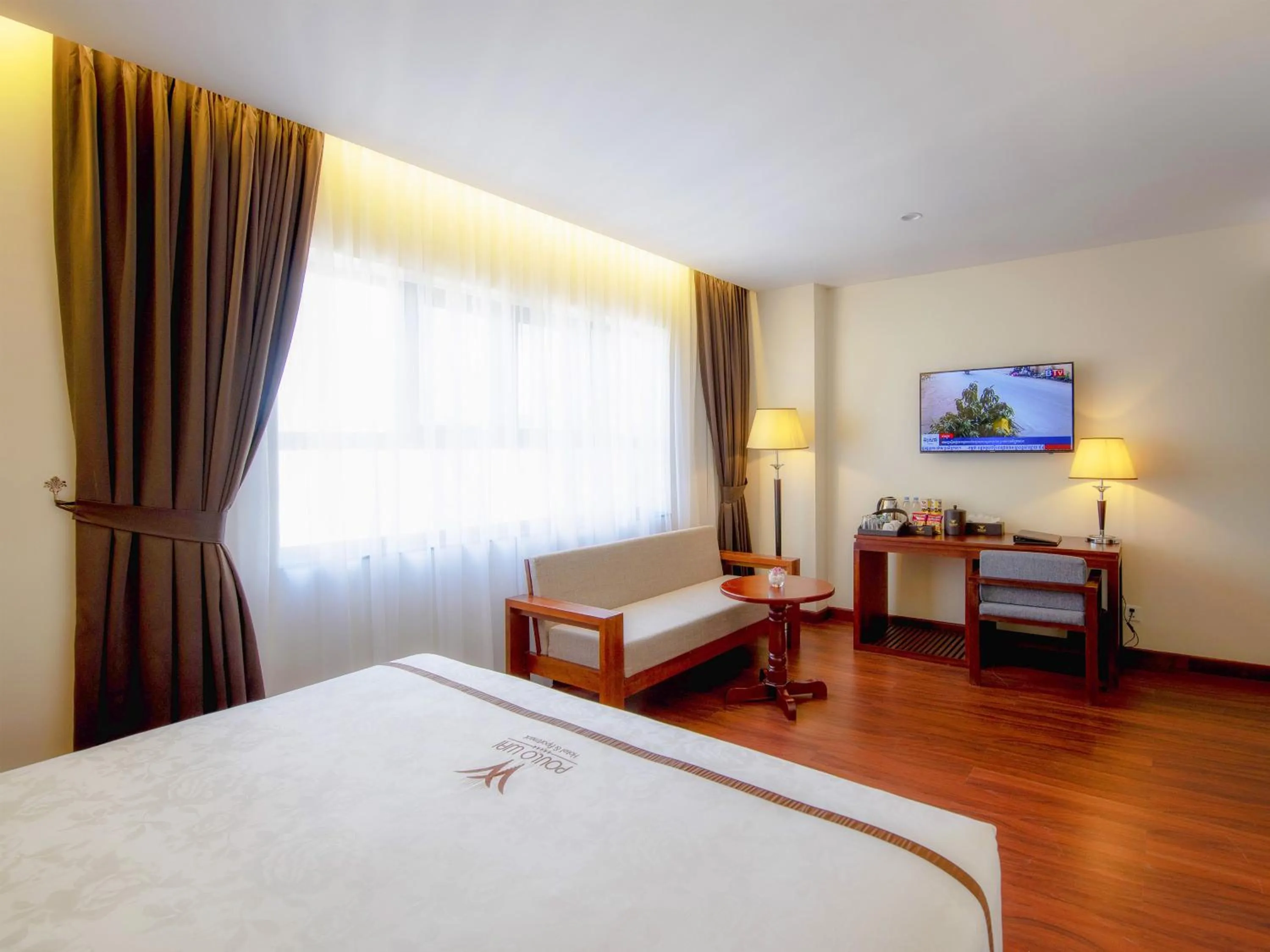 TV and multimedia, Bed in Poulo Wai Hotel, Trademark Collection by Wyndham